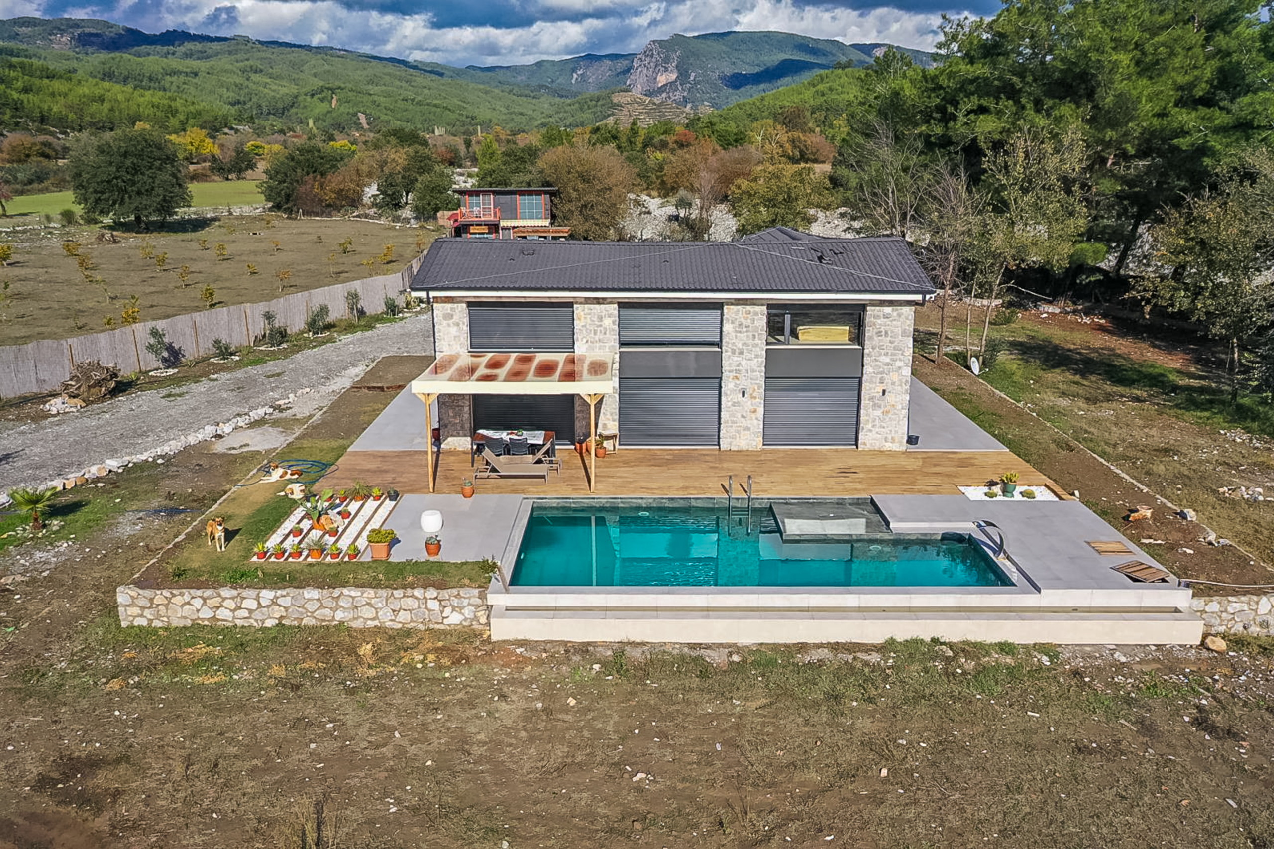 Akyaka Yakını Havuzlu Taş Villa | Full Eşyalı Kiralık