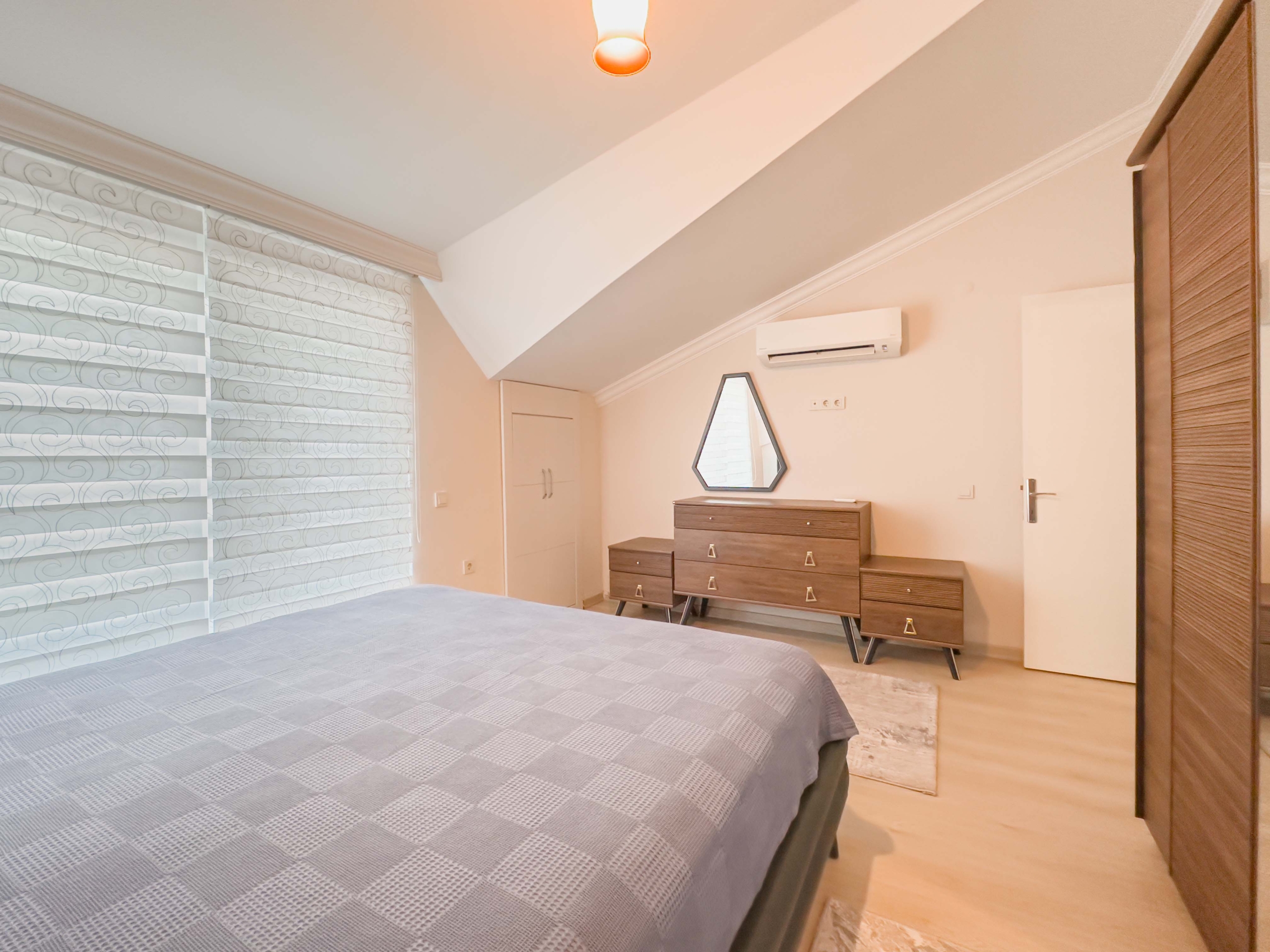 Marmaris İçmeler Havuzlu Sitede Bakımlı 3+1 Dubleks Daire