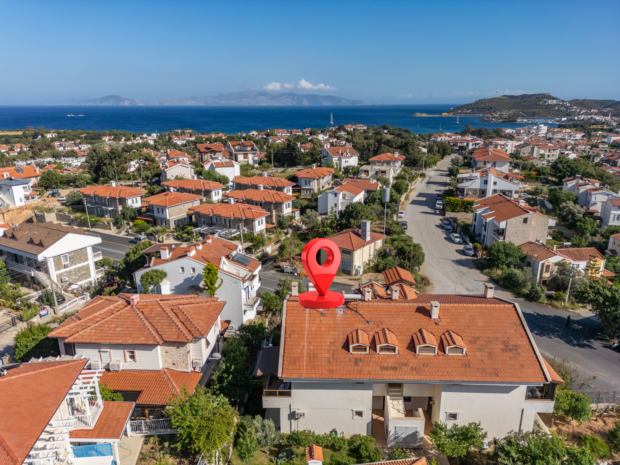 Datça Merkezi Konumda | Bahçe Kullanımlı | Ara Kat 2+1 Daire