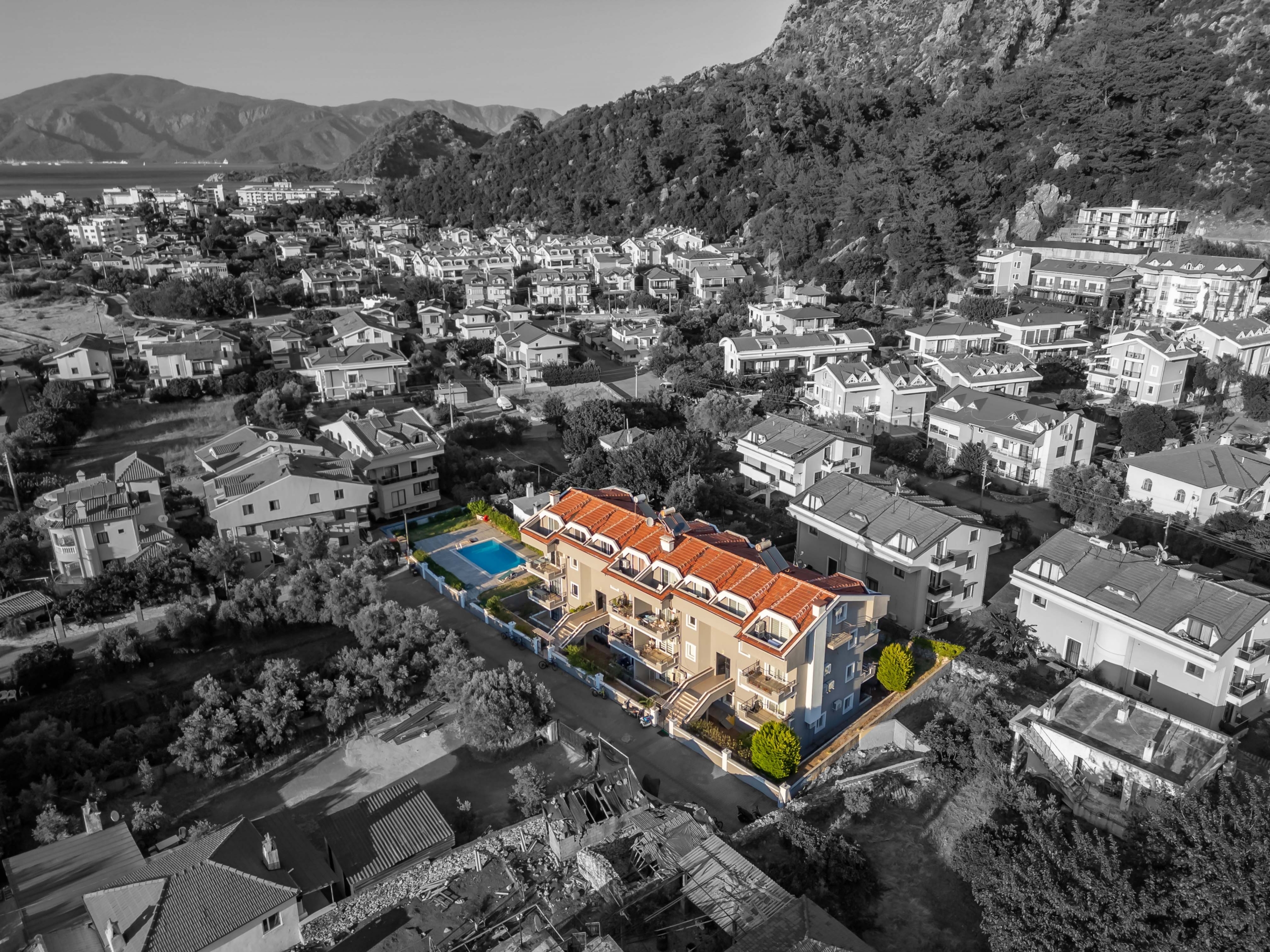 Marmaris İçmeler Havuzlu Sitede Bakımlı 3+1 Dubleks Daire
