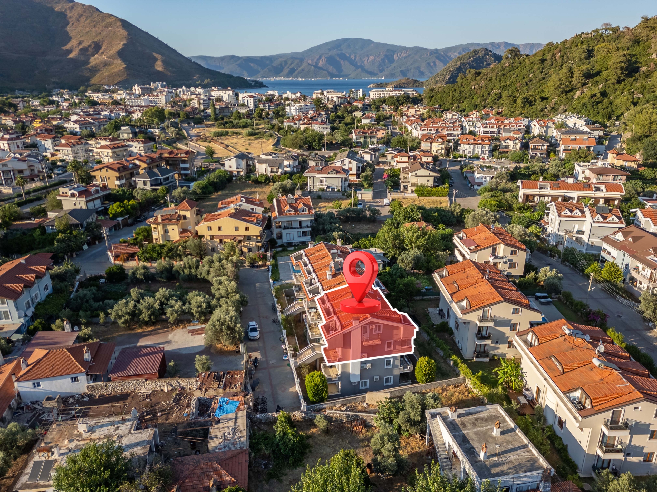 Marmaris İçmeler Havuzlu Sitede Bakımlı 3+1 Dubleks Daire