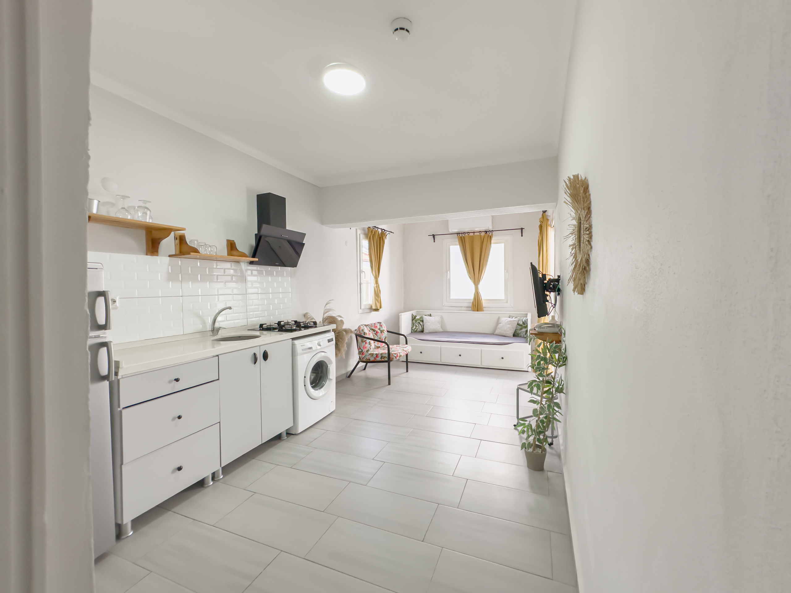 26 Datça’da Otel Ruhsatlı, Denize Yakın, Hazır Ticari Yatırım Fırsatı