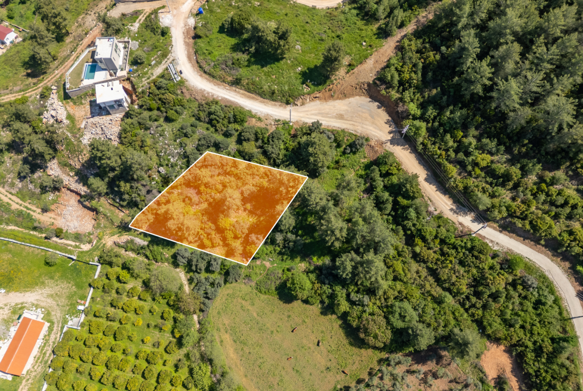 Ula Çıtlık’ta Yerleşime Yakın 503 m2 Satılık Villa Arsası