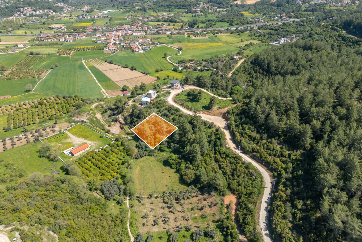 Ula Çıtlık’ta Yerleşime Yakın 503 m2 Satılık Villa Arsası