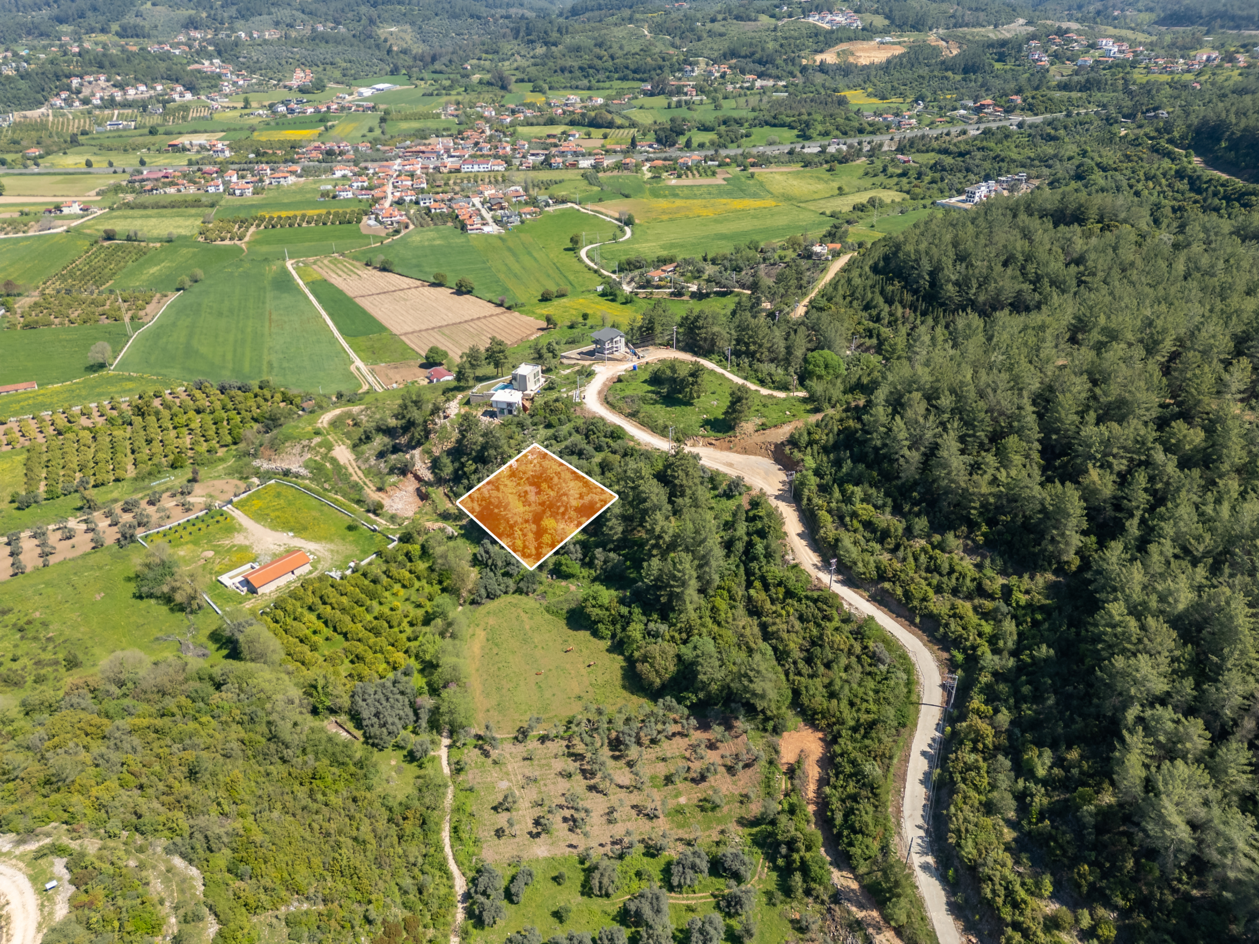 DJI_0609-HDR-Edit Ula Çıtlık’ta Yerleşime Yakın 503 m2 Satılık Villa Arsası