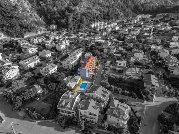İçmeler’de Havuzlu Butik Sitede Geniş 135m² Net 3+1