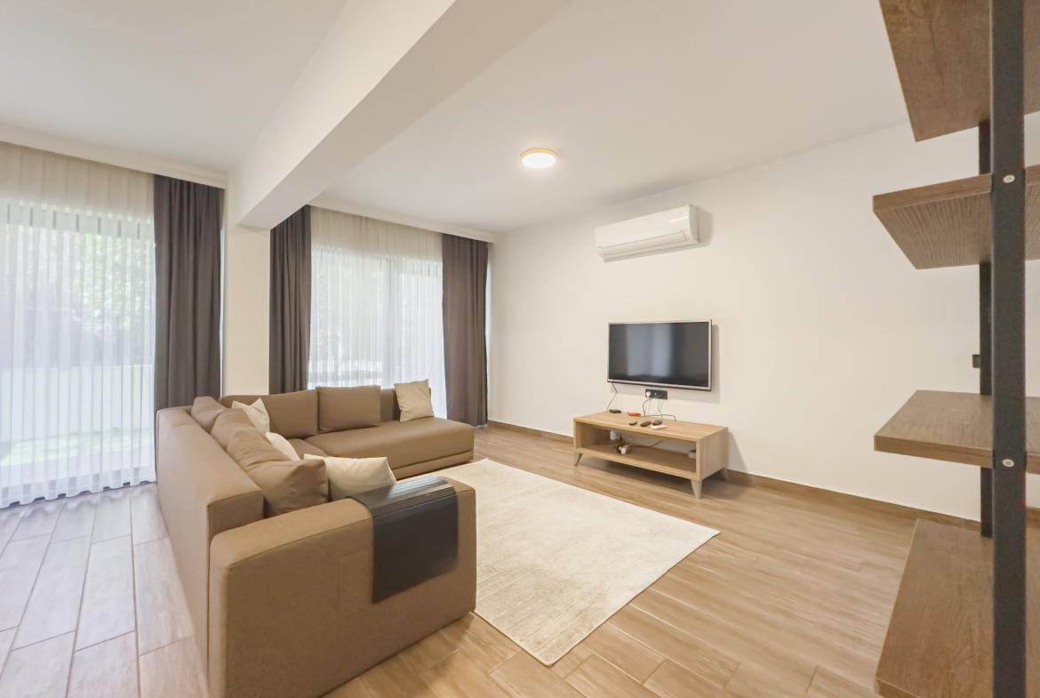 Marmaris Sarıana’da Marinaya 2 dk Müstakil Bahçeli 2+1