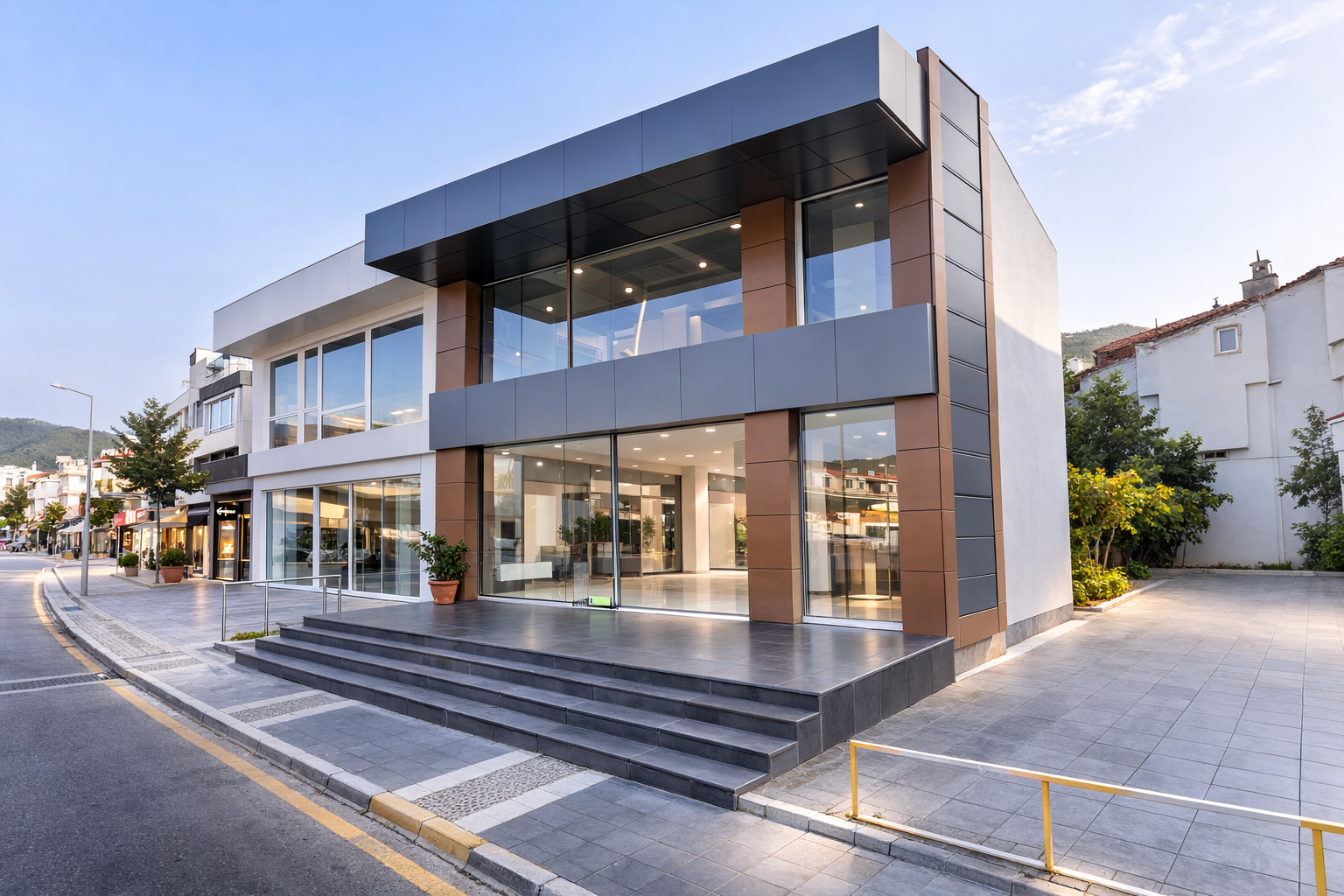 Marmaris Ulusal Egemenlik Cd. Üzeri 4 Katlı Satılık İşyeri Bina