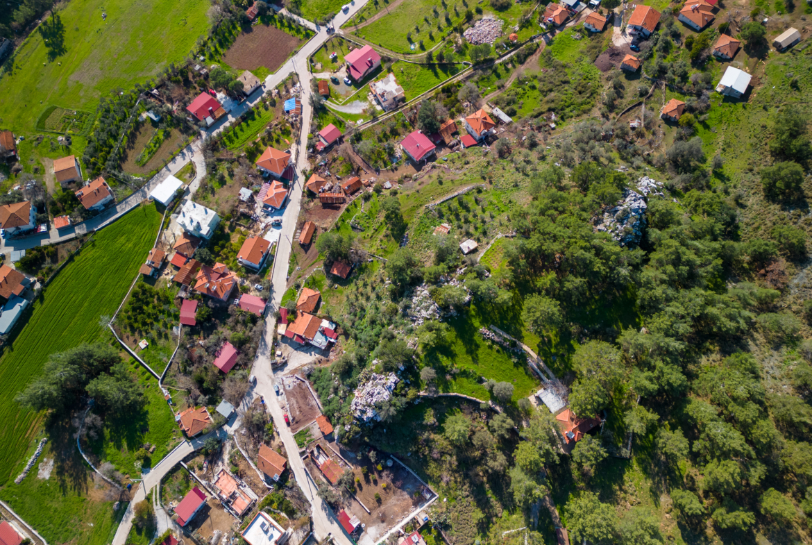 Marmaris Hisarönünde Deniz Manzaralı | Köy İçi İmarlı | 2.214 m2