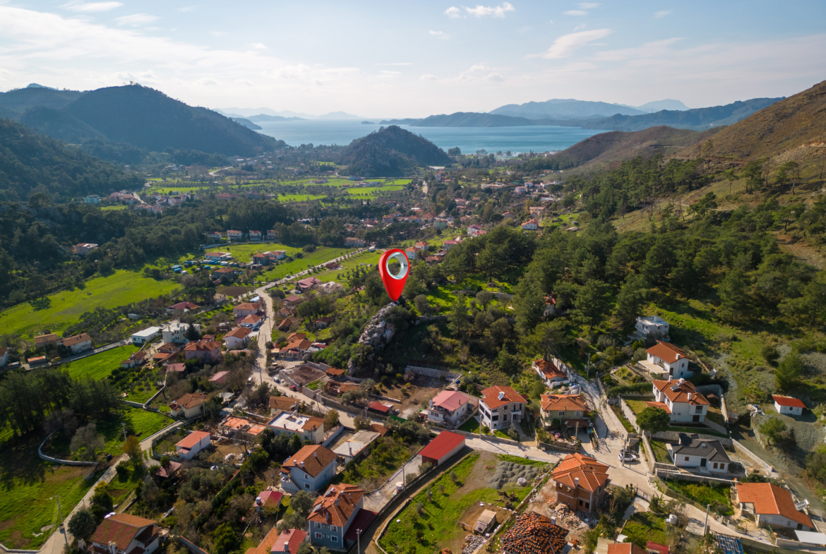 Marmaris Hisarönünde Deniz Manzaralı | Köy İçi İmarlı | 2.214 m2