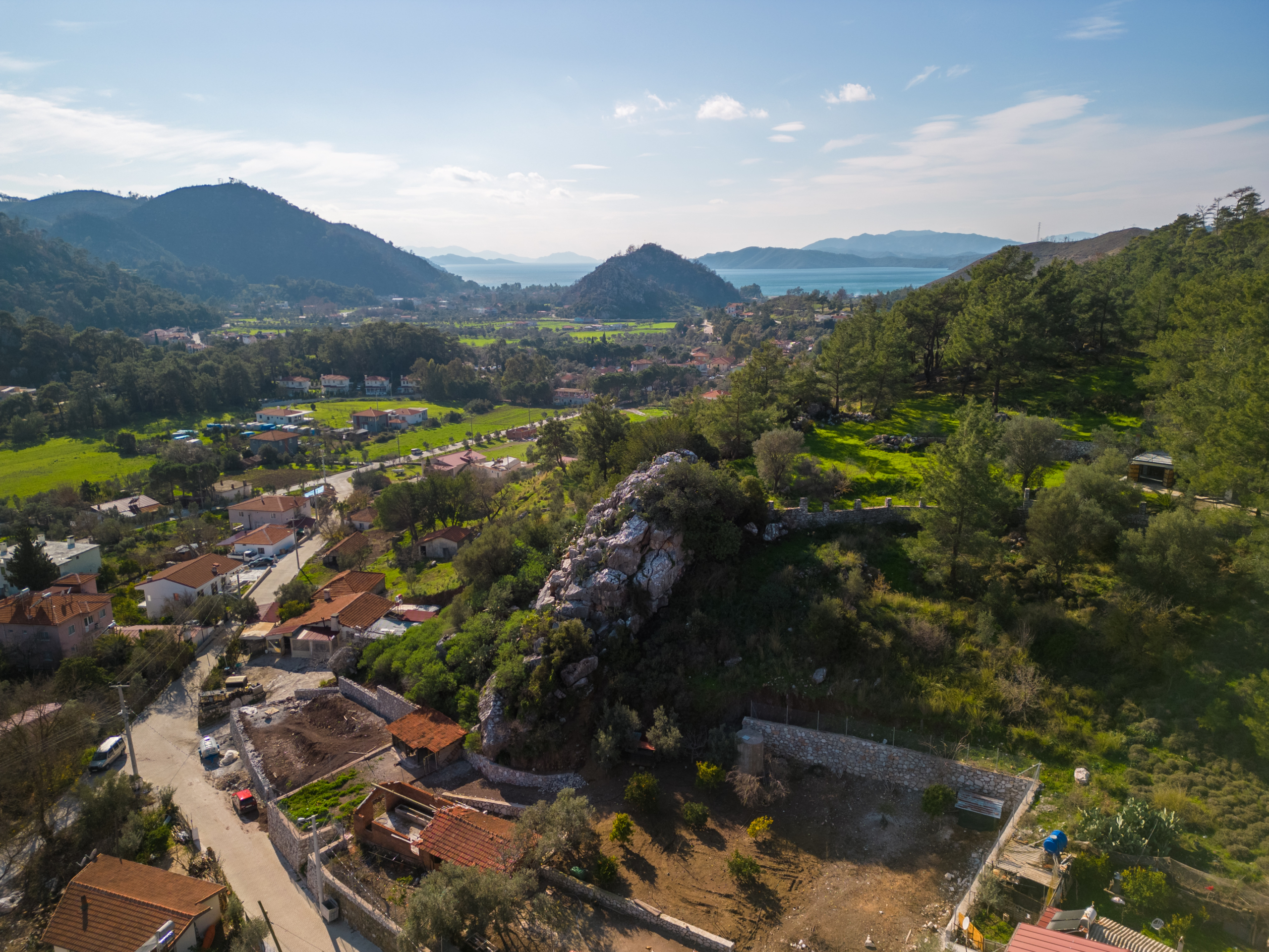 Marmaris Hisarönünde Deniz Manzaralı | Köy İçi İmarlı | 2.214 m2