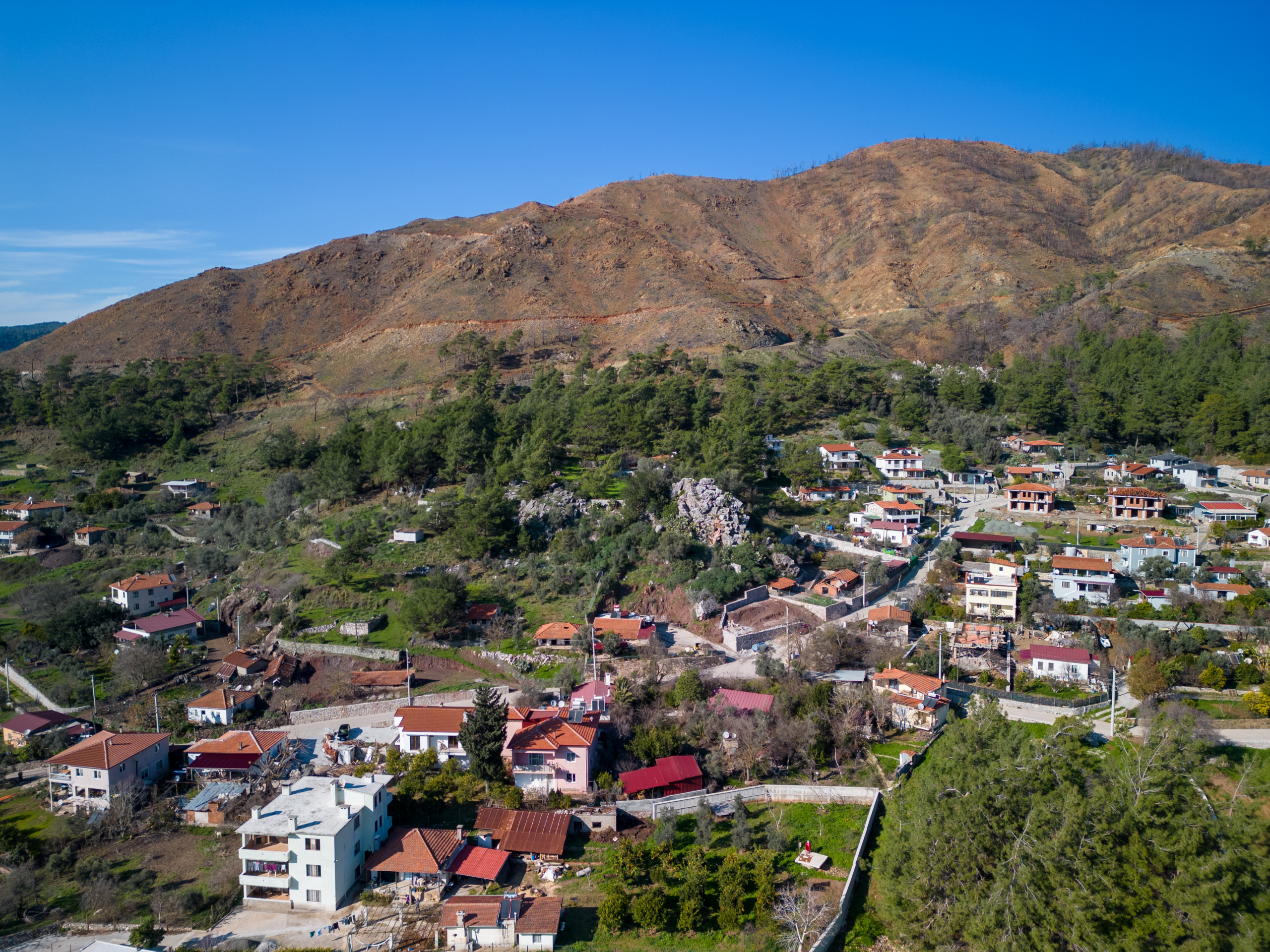 Marmaris Hisarönünde Deniz Manzaralı | Köy İçi İmarlı | 2.214 m2