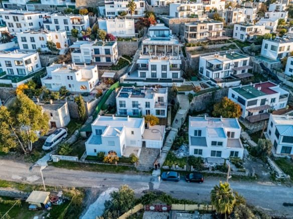 Dalaman Kapıkargın’da Site İçinde Müstakil Bahçeli Eşyalı 2+1 Satılık Dubleks Villa