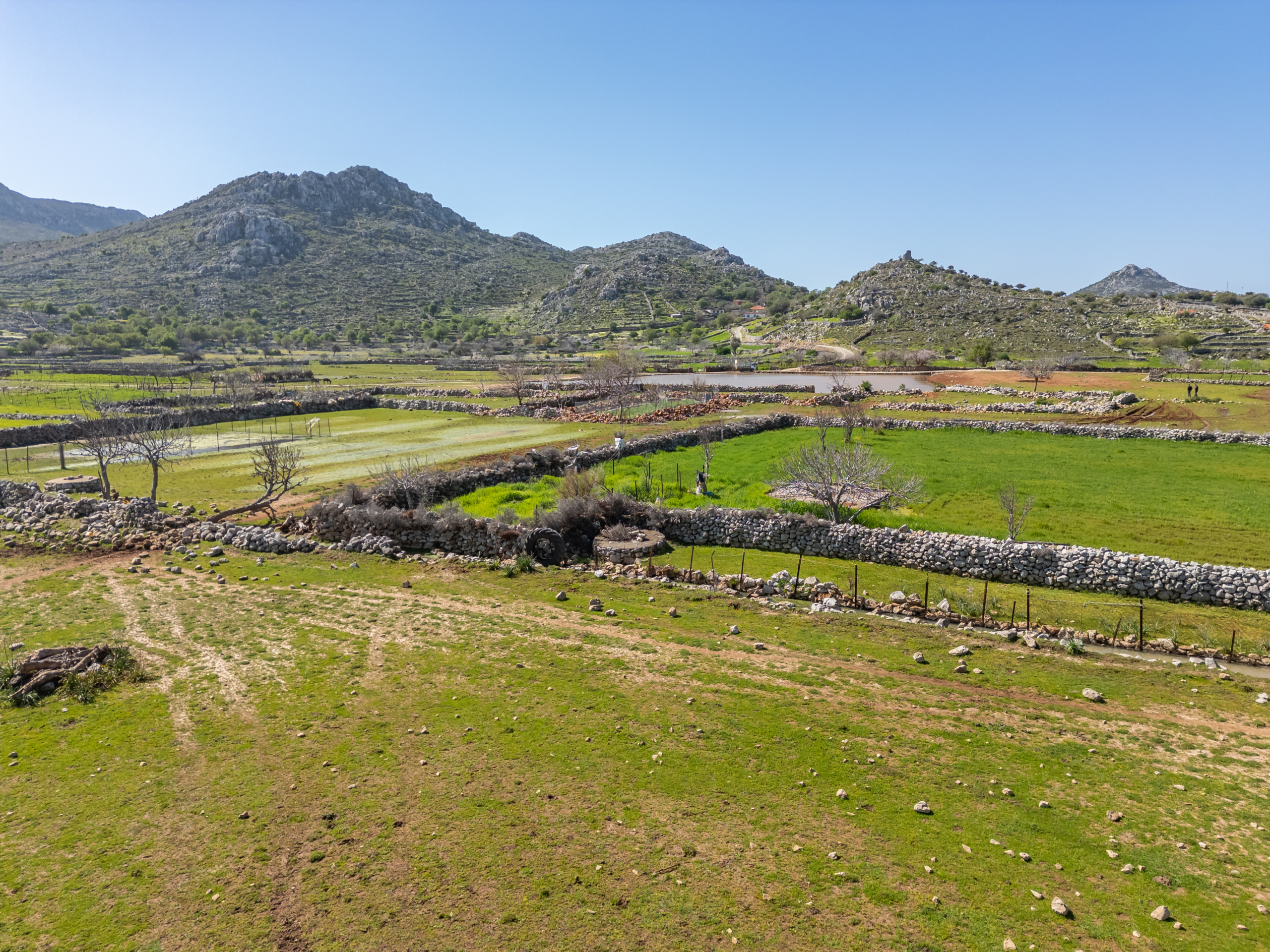 Marmaris Taşlıca’da Yola Cepheli Yatırımlık 447m² Tarla