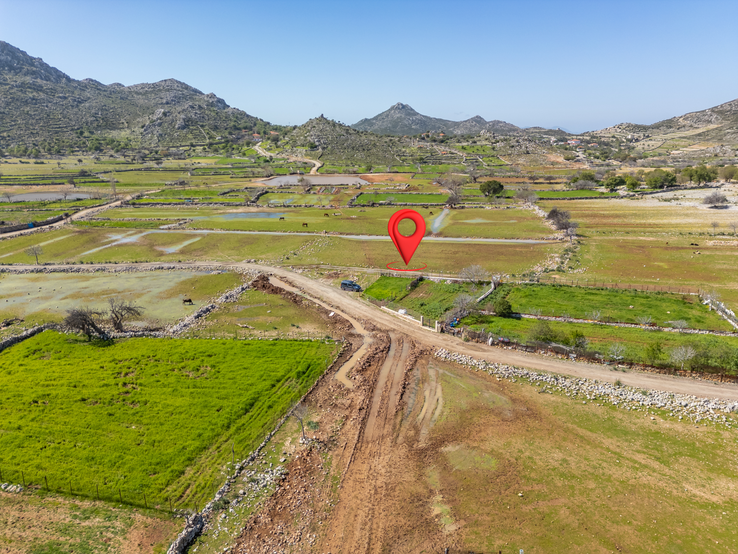 Marmaris Taşlıca’da Yola Cepheli Yatırımlık 447m² Tarla