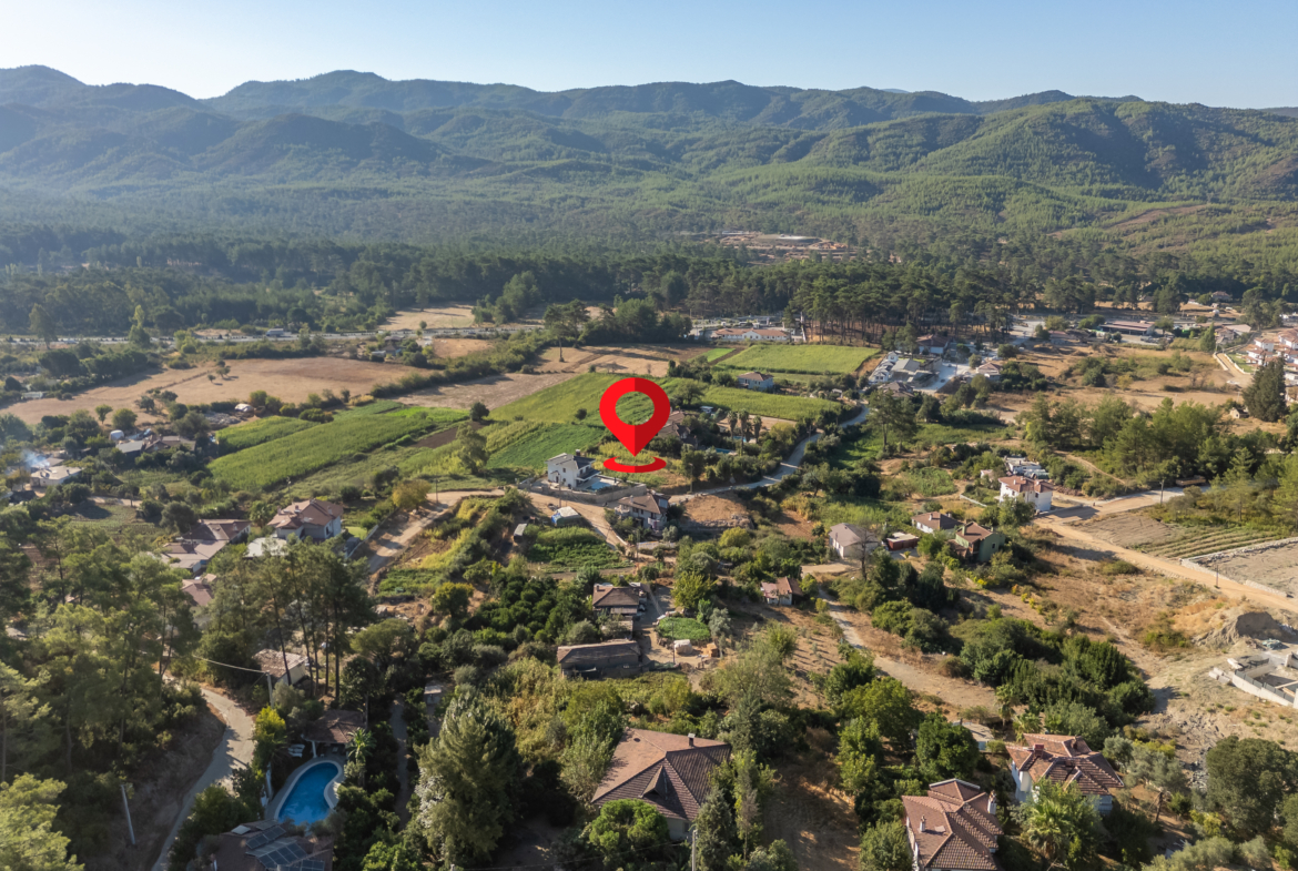 Marmaris Çetibeli’de 1.120 m2 Villa Projesine Uygun İmarlı Arsa