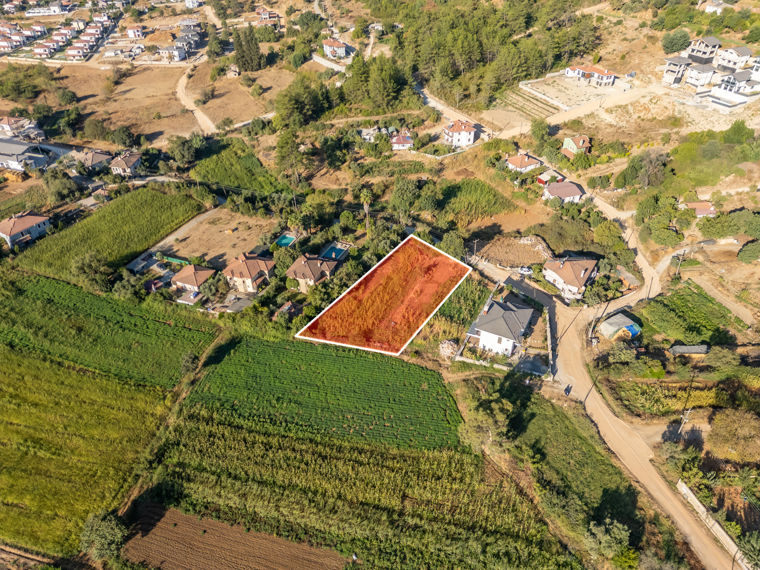 Marmaris Çetibeli’de 1.120 m2 Villa Projesine Uygun İmarlı Arsa