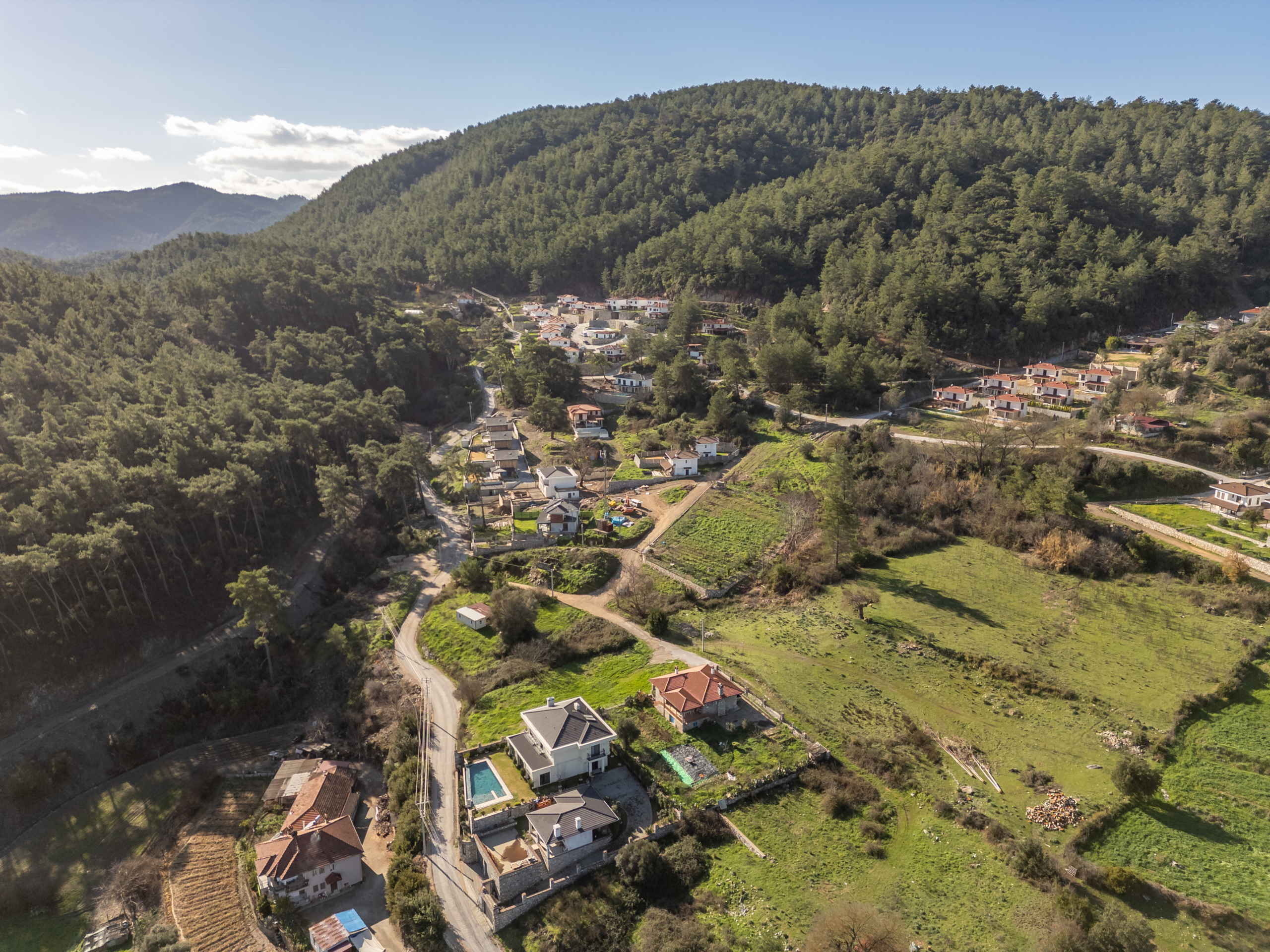 DJI_0555-HDR Marmaris Çetibeli’de 1.293 m2 Köşe Parsel 2 Villa İmarı