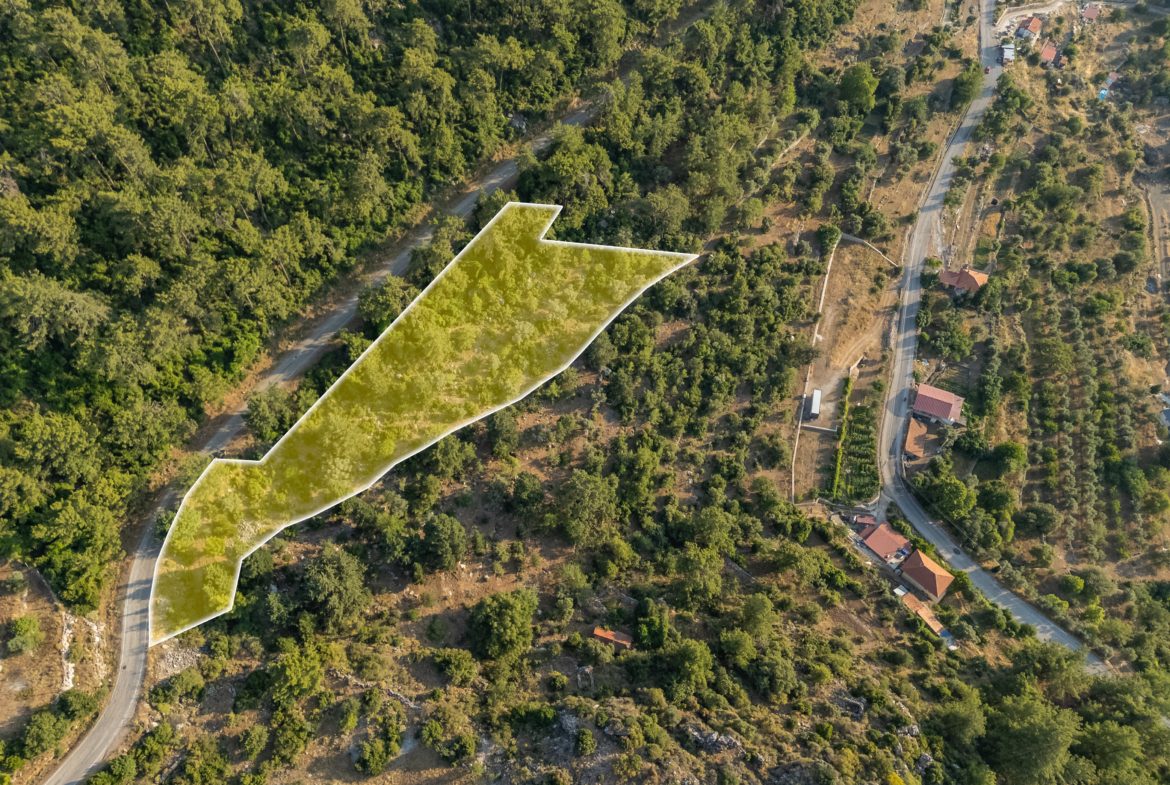 Marmaris Bayırda Çiftlik Koyu Yolu Üzeri 6.713 m2 Arazi