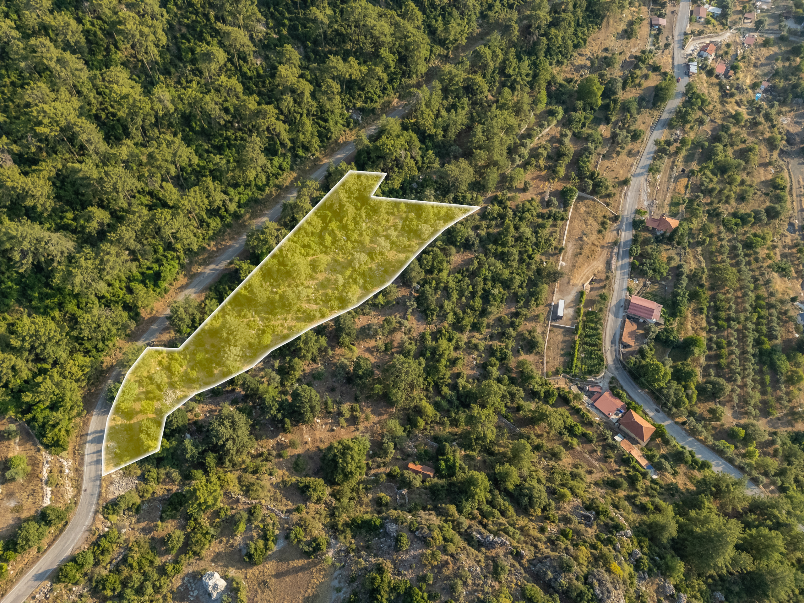 Marmaris Bayırda Çiftlik Koyu Yolu Üzeri 6.713 m2 Arazi