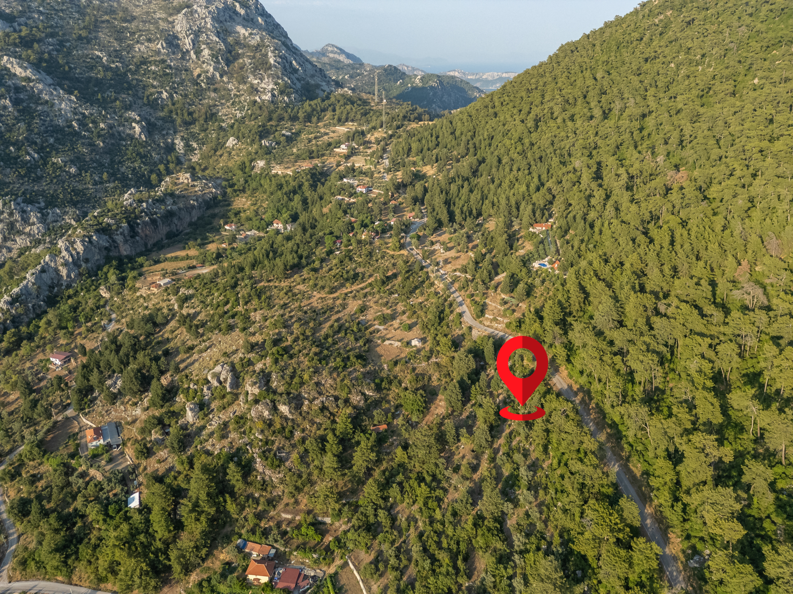 Marmaris Bayırda Çiftlik Koyu Yolu Üzeri 6.713 m2 Arazi