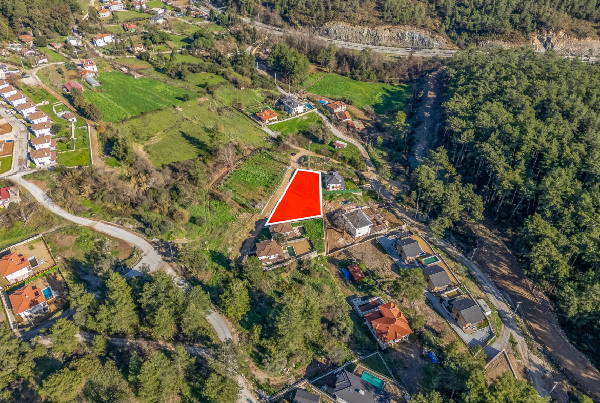 Marmaris Çetibeli’de 1.293 m2 Köşe Parsel 2 Villa İmarı