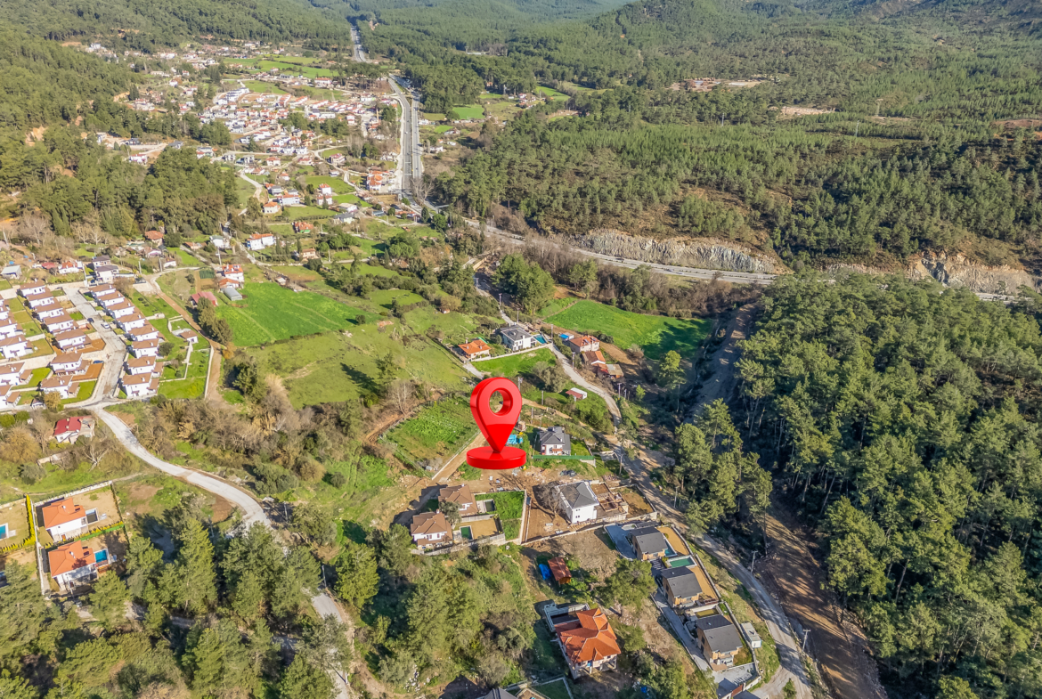 Marmaris Çetibeli’de 1.293 m2 Köşe Parsel 2 Villa İmarı