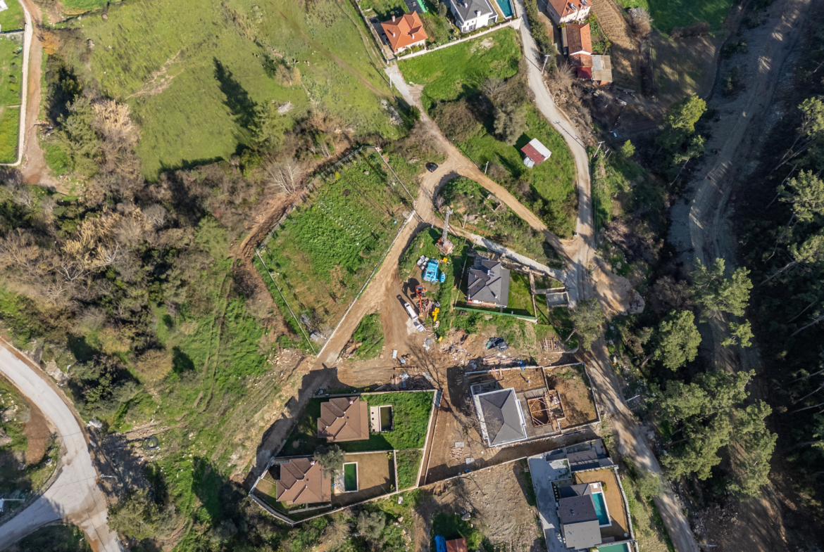 Marmaris Çetibeli’de 1.293 m2 Köşe Parsel 2 Villa İmarı