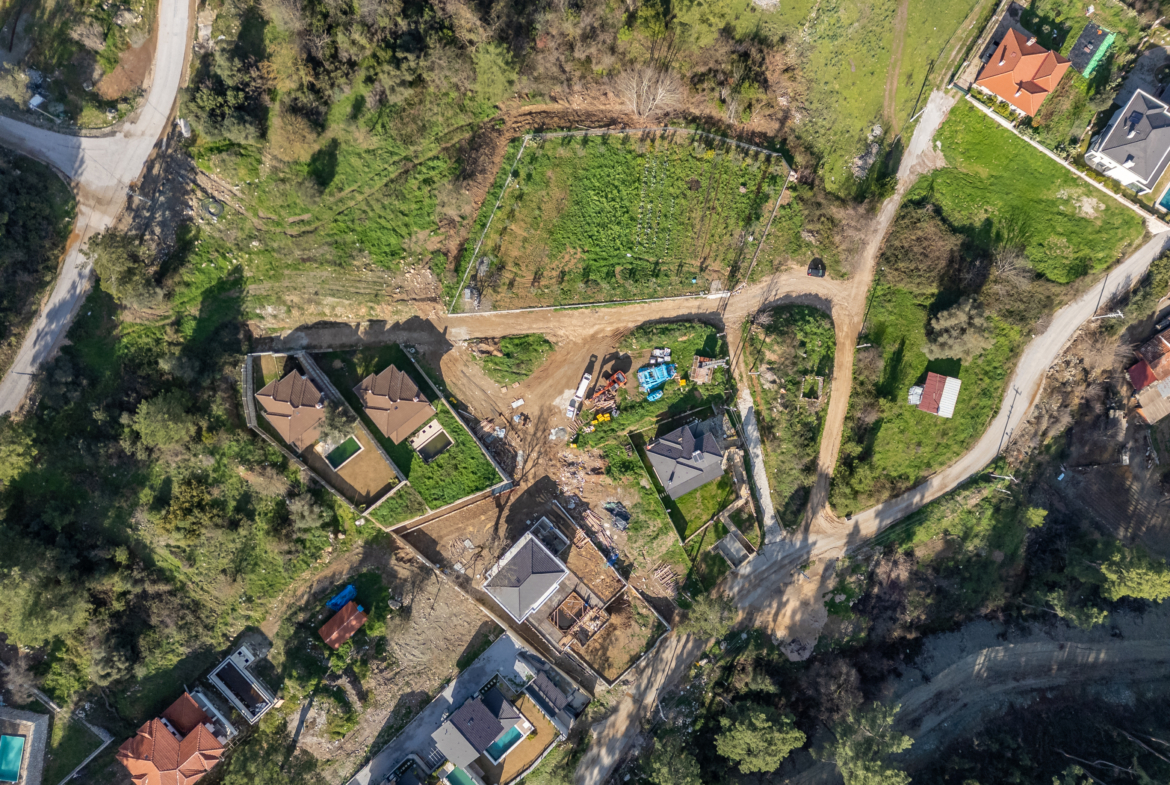 Marmaris Çetibeli’de 1.293 m2 Köşe Parsel 2 Villa İmarı