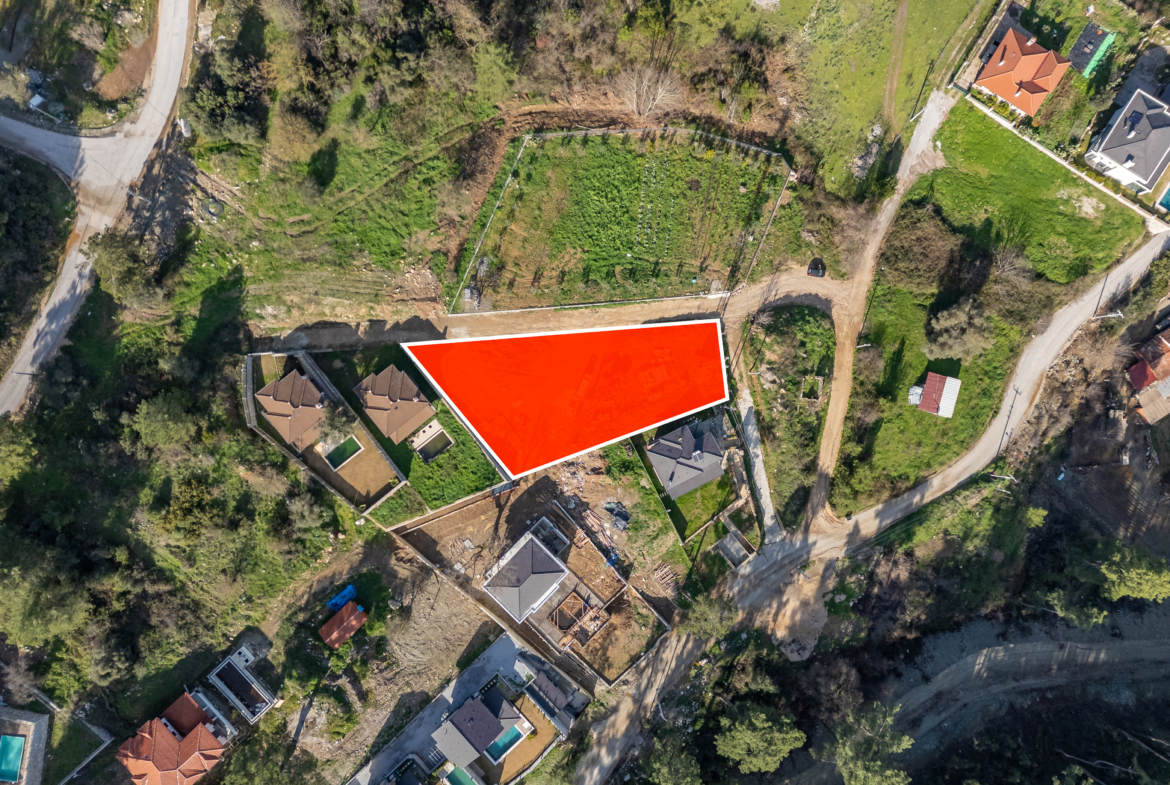 Marmaris Çetibeli’de 1.293 m2 Köşe Parsel 2 Villa İmarı