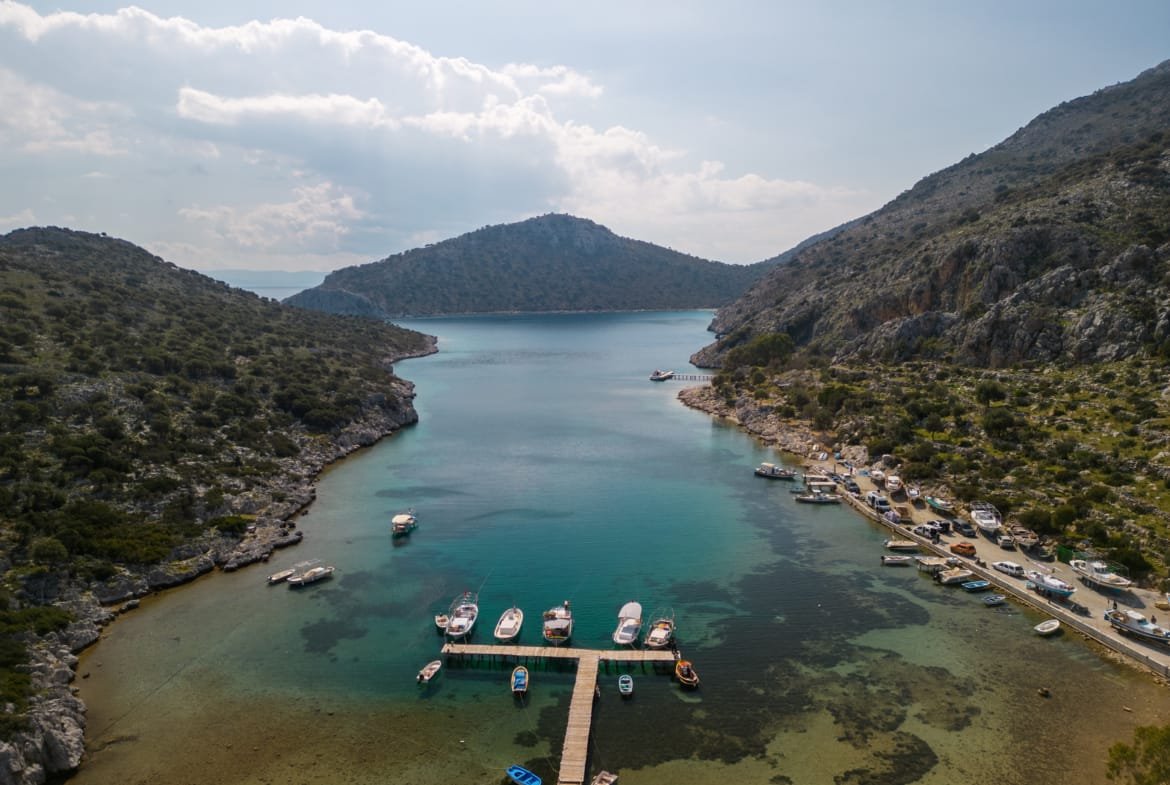 Marmaris Taşlıca’da Kadastral Yola Cepheli Yatımlık Tarla