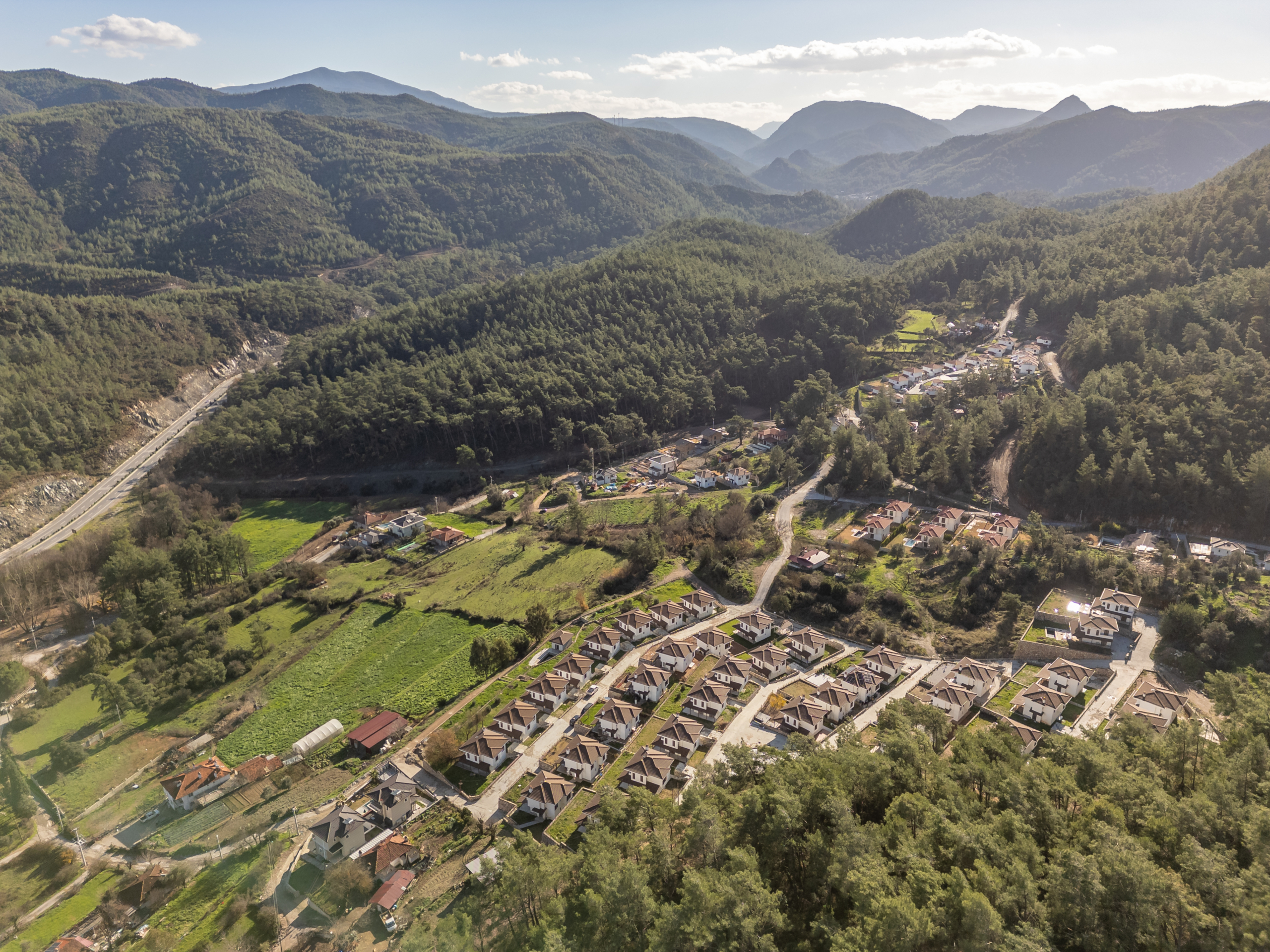 DJI_0660-HDR Marmaris Çetibeli’de 1.293 m2 Köşe Parsel 2 Villa İmarı