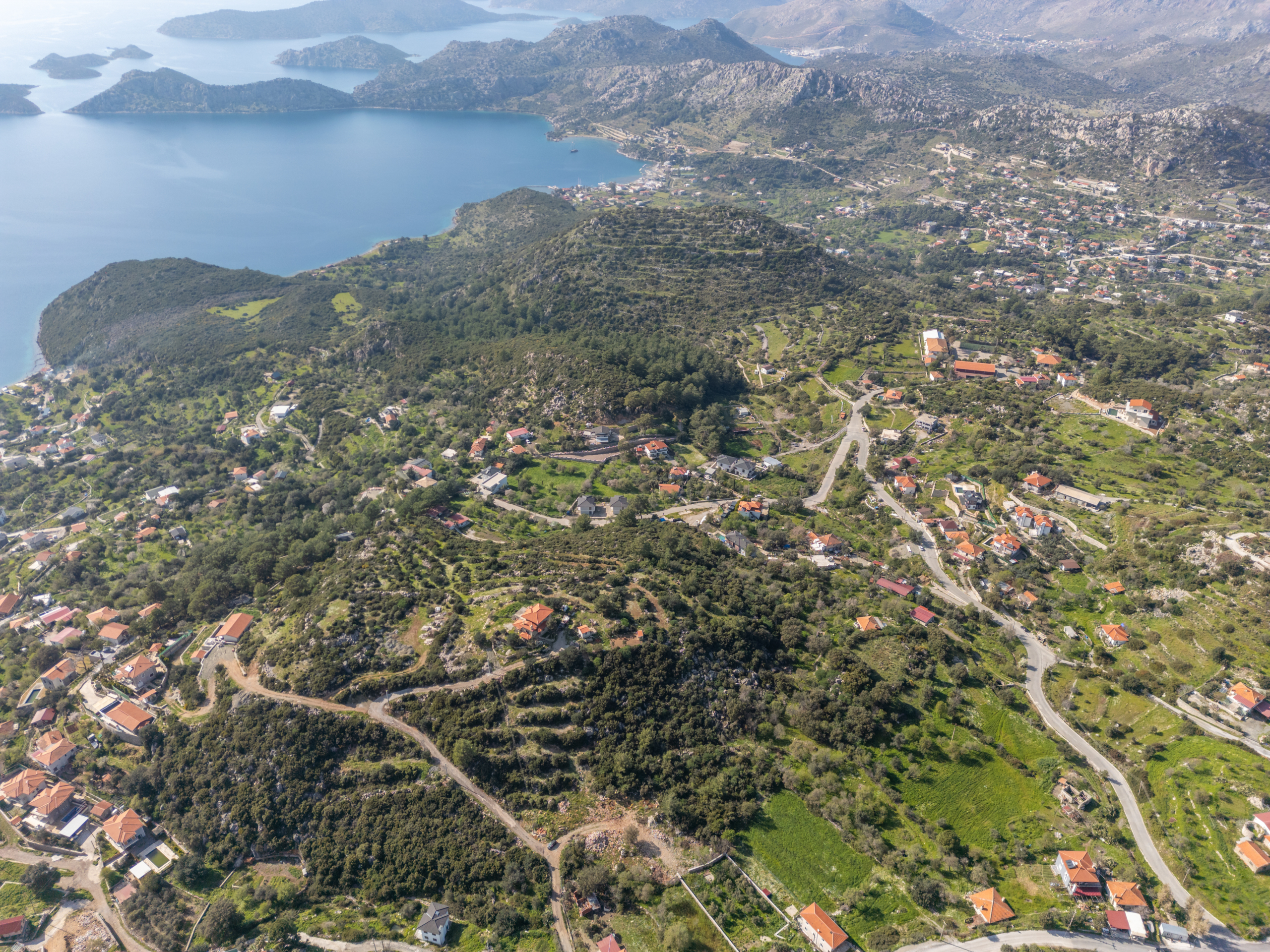 DJI_0860 Marmaris Söğütte Deniz ve Cumhuriyet Manzaralı 3.914 m² Arazi