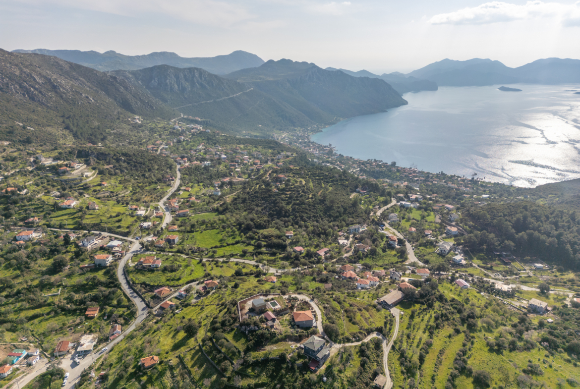 Marmaris Söğütte Deniz ve Cumhuriyet Manzaralı 3.914 m² Arazi