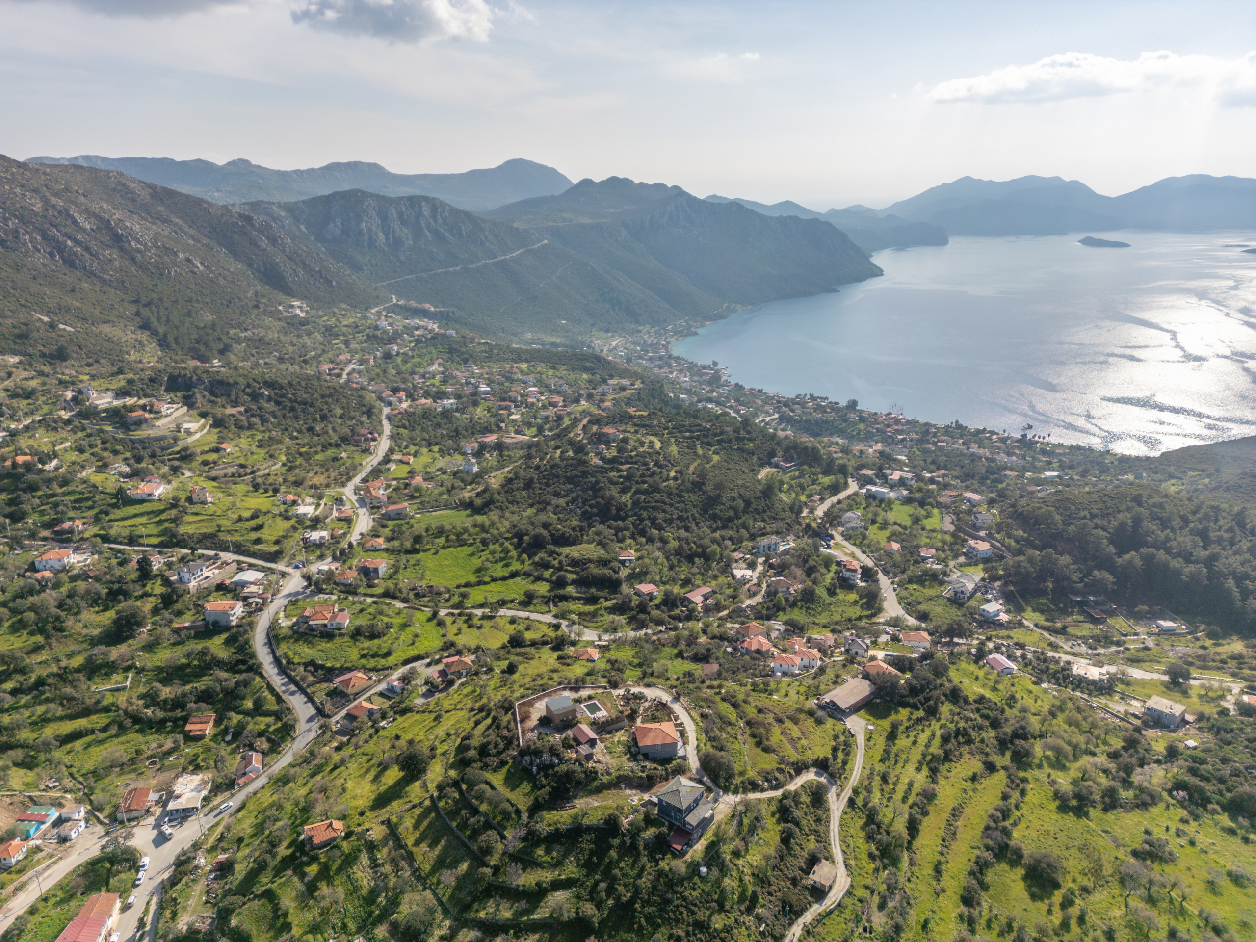 DJI_0872 Marmaris Söğütte Deniz ve Cumhuriyet Manzaralı 3.914 m² Arazi
