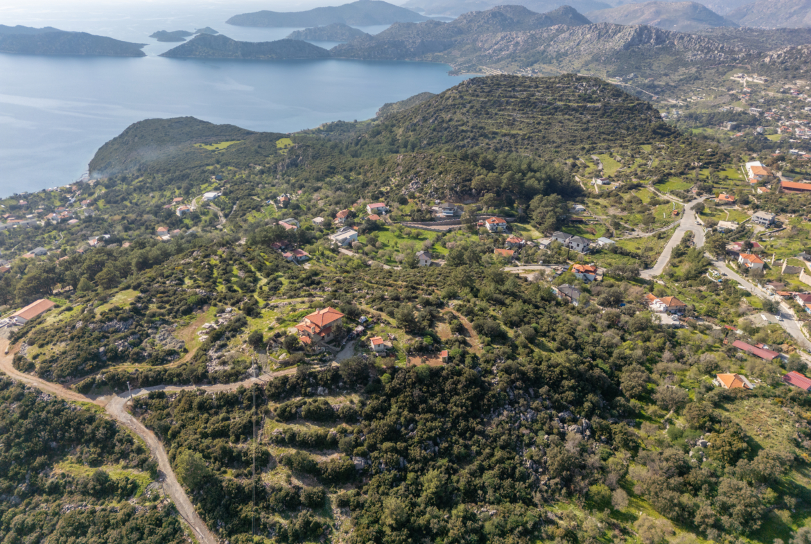 Marmaris Söğütte Deniz ve Cumhuriyet Manzaralı 3.914 m² Arazi
