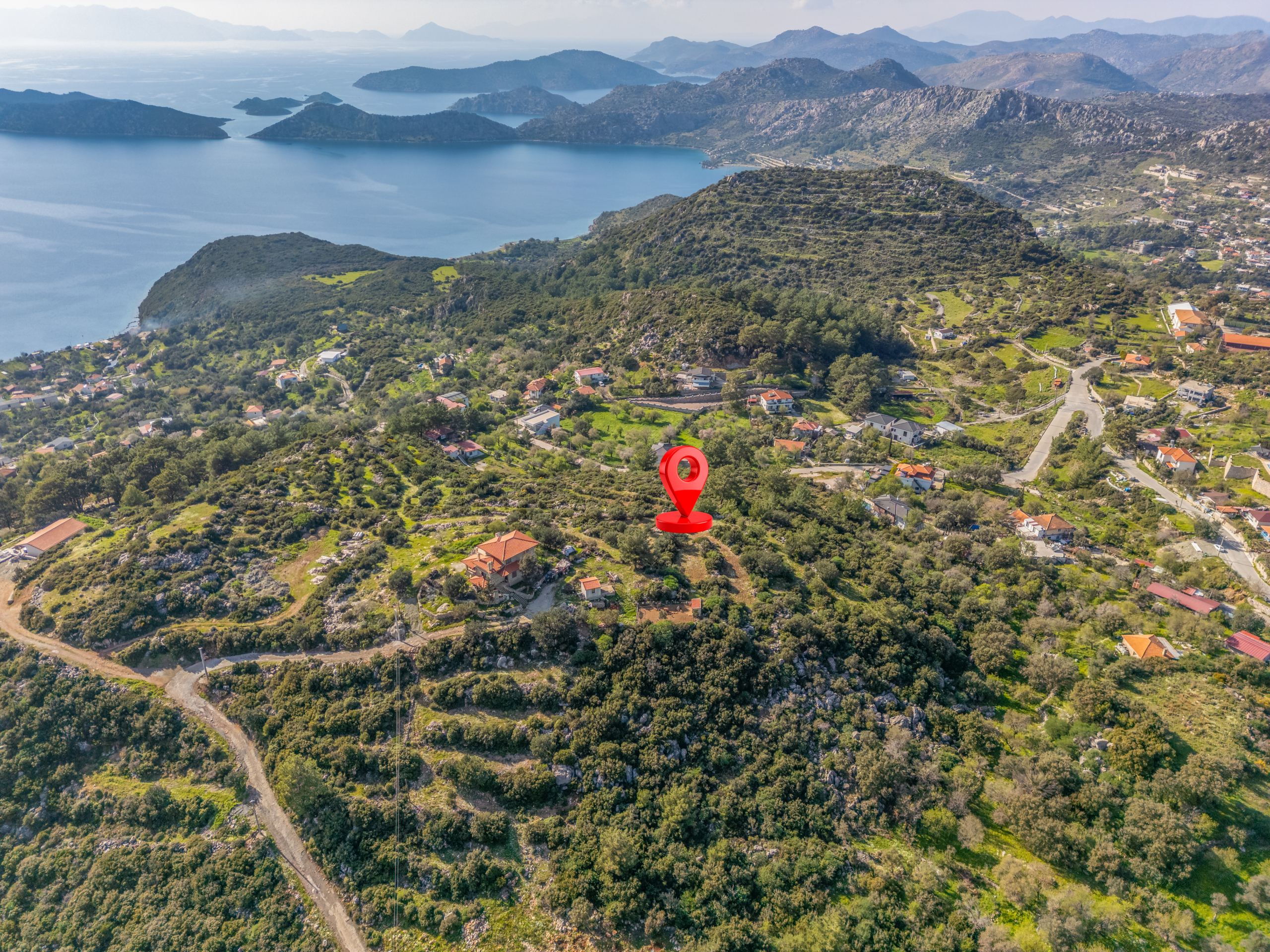 DJI_0878-Edit Marmaris Söğütte Deniz ve Cumhuriyet Manzaralı 3.914 m² Arazi