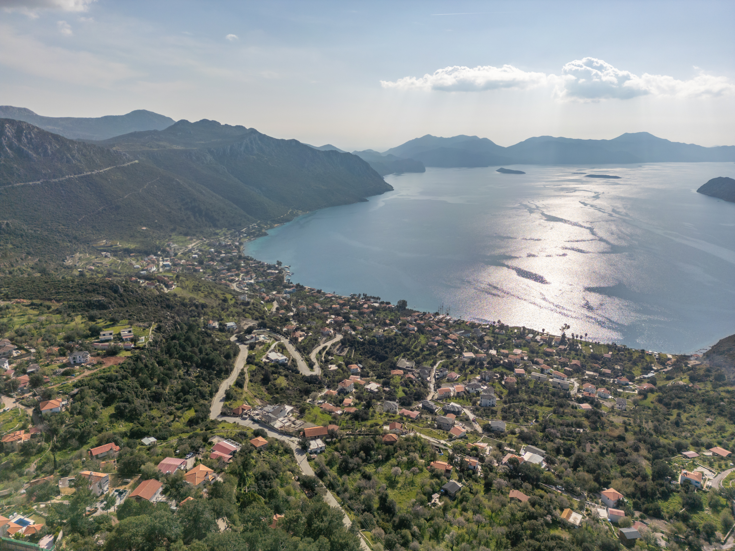 DJI_0882 Marmaris Söğütte Deniz ve Cumhuriyet Manzaralı 3.914 m² Arazi