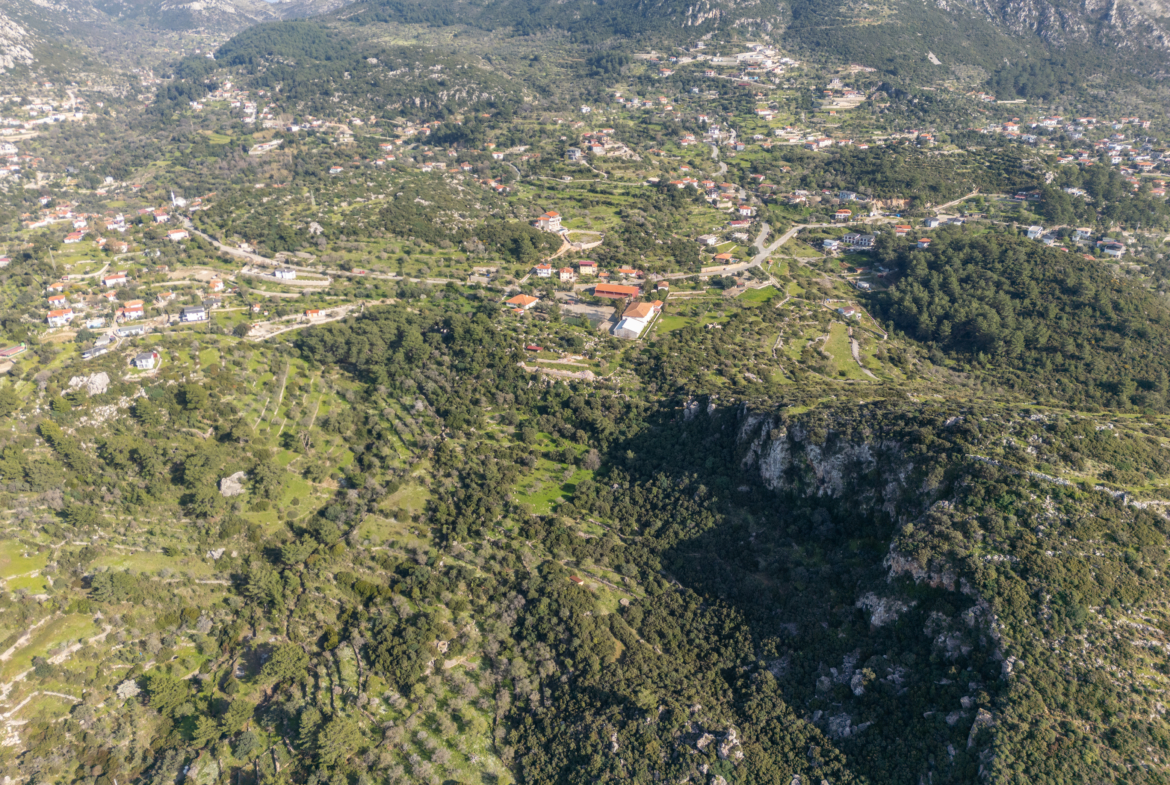 Söğüt Cumhuriyet Yolu Üzerinde 2.244 m² Müstakil Tapulu Yatırım