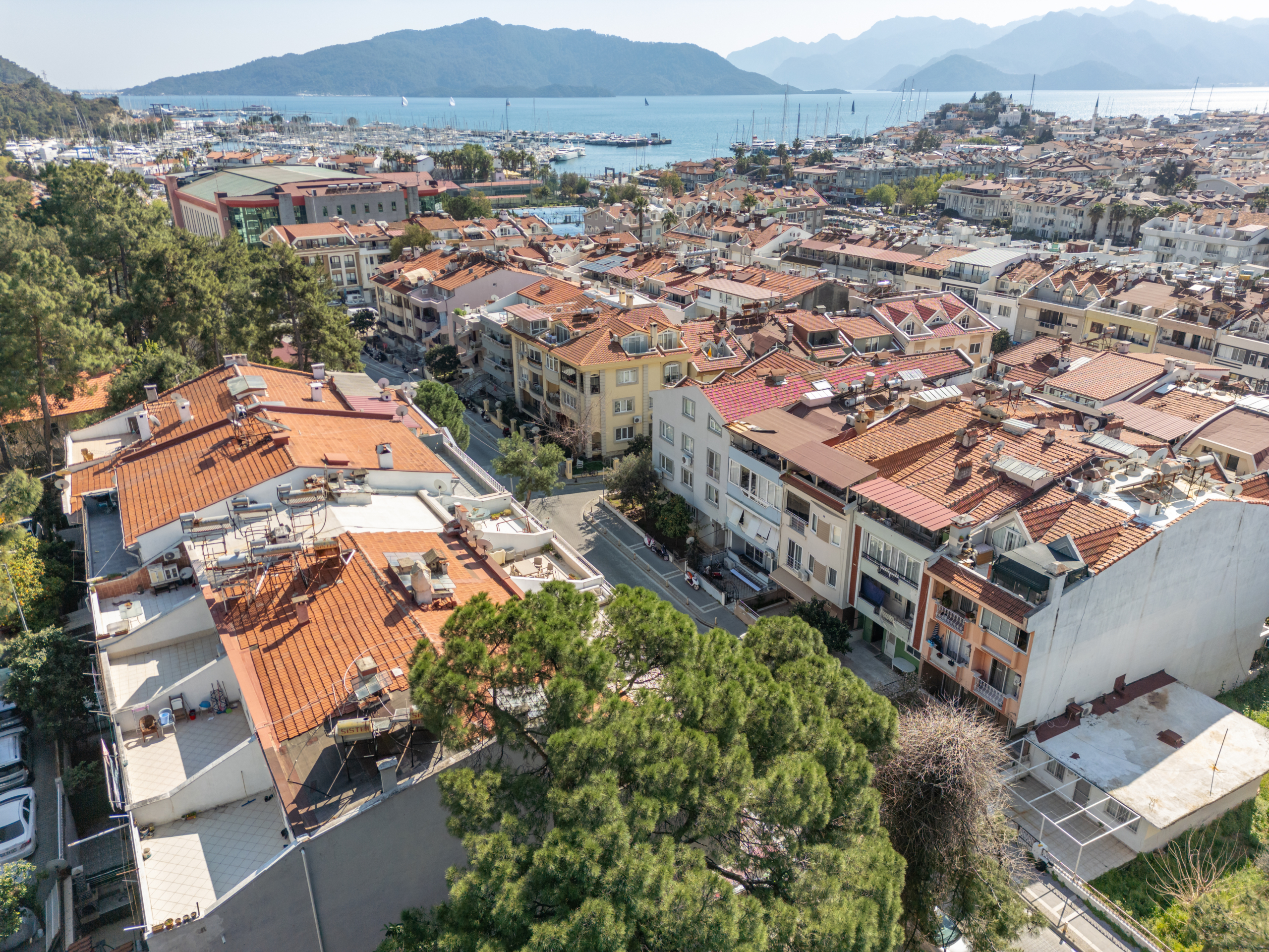 DJI_0911 Marmaris Sarıana’da Marinaya 2 dk Müstakil Bahçeli 2+1