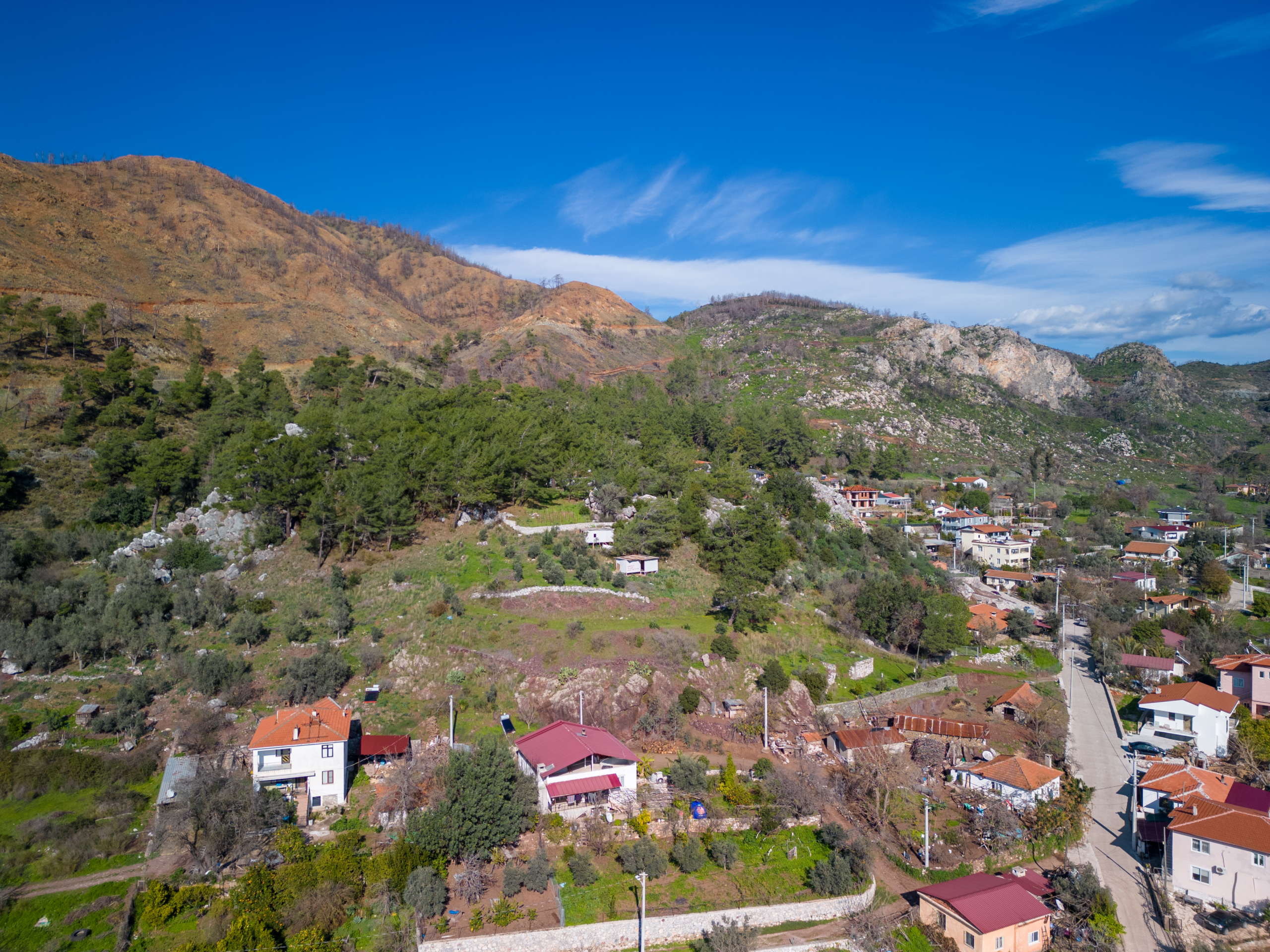 Marmaris Hisarönünde Deniz Manzaralı | Köy İçi İmarlı | 2.214 m2