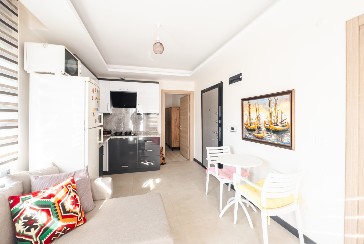 Ula Gökovada Havuzlu Sitede 1+1 Eşyalı Satılık Daire