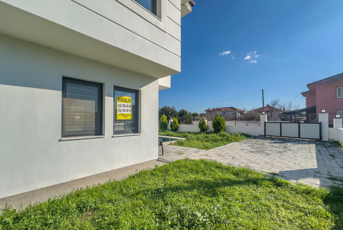 Ula Gökovada Havuzlu Sitede 1+1 Eşyalı Satılık Daire