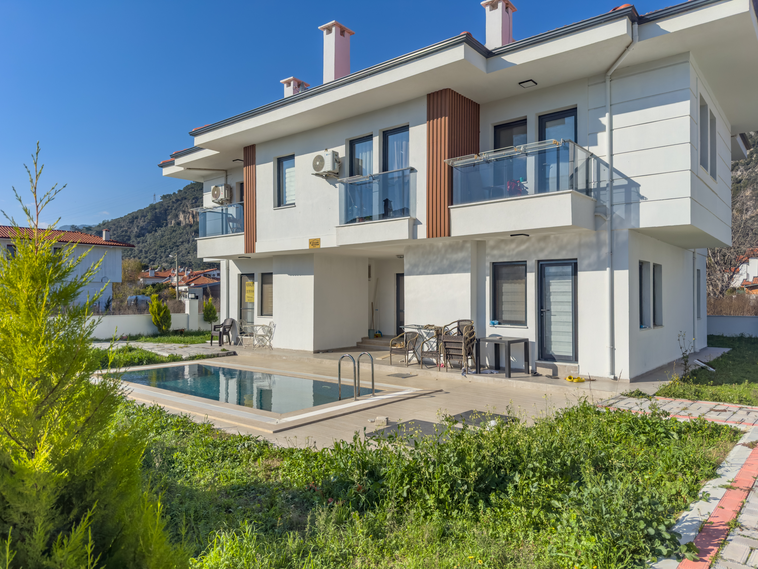 Ula Gökovada Havuzlu Sitede 1+1 Eşyalı Satılık Daire