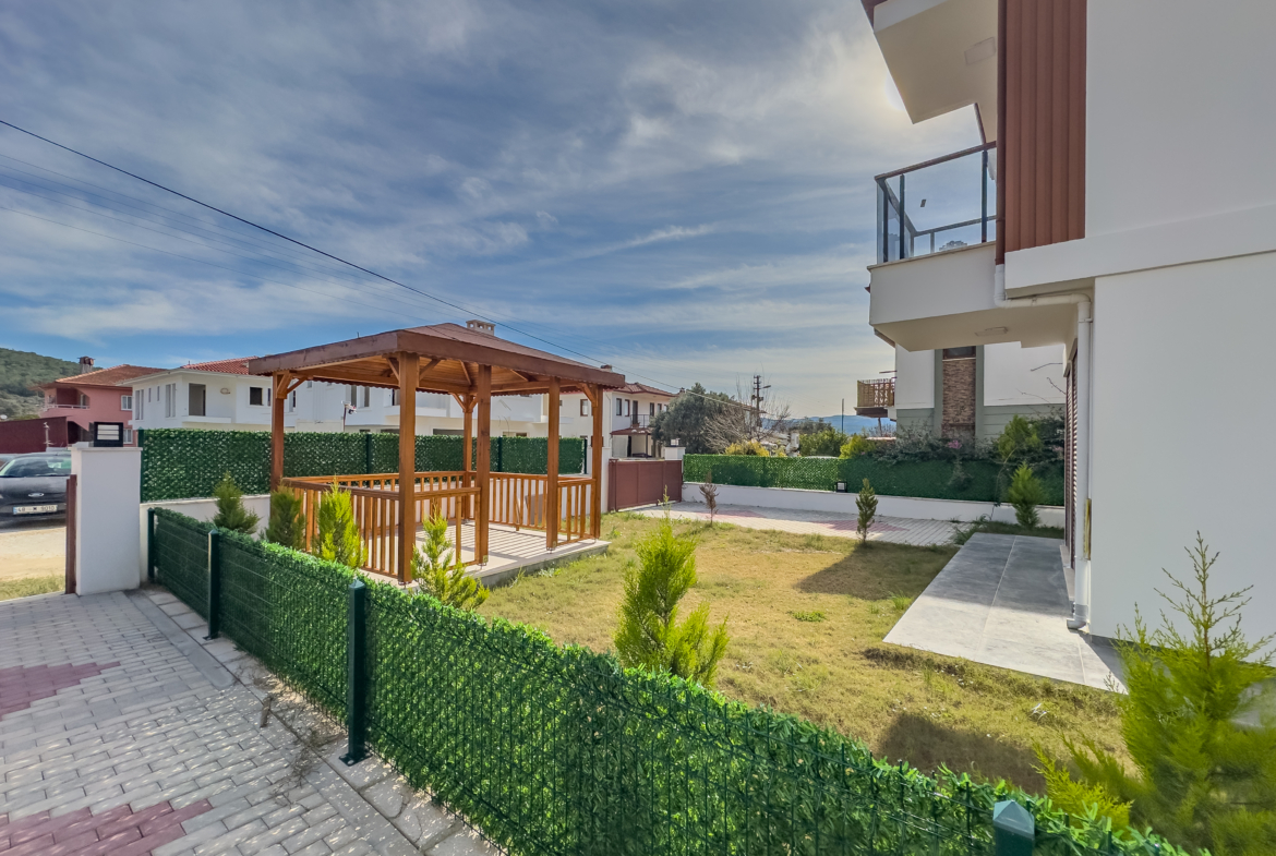 Akyaka Girişinde Gökova Mahallesinde Müstakil 3+1 Satılık Villa