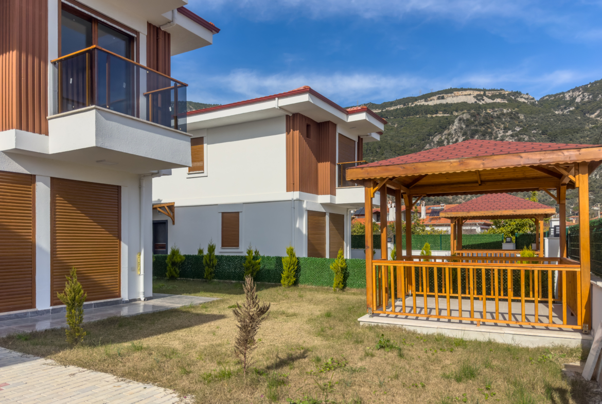 Akyaka Girişinde Gökova Mahallesinde Müstakil 3+1 Satılık Villa