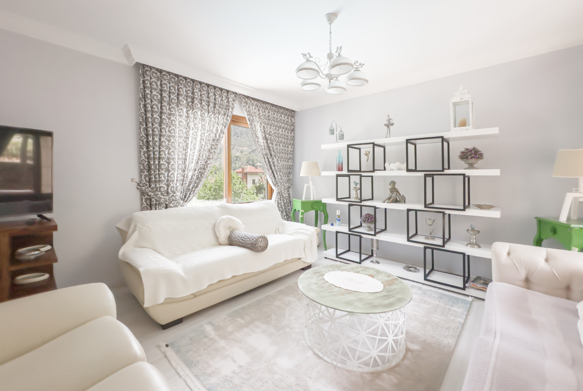 Marmaris İçmeler’de Havuzlu Butik Sitede 3+1 Bahçe Dubleksi