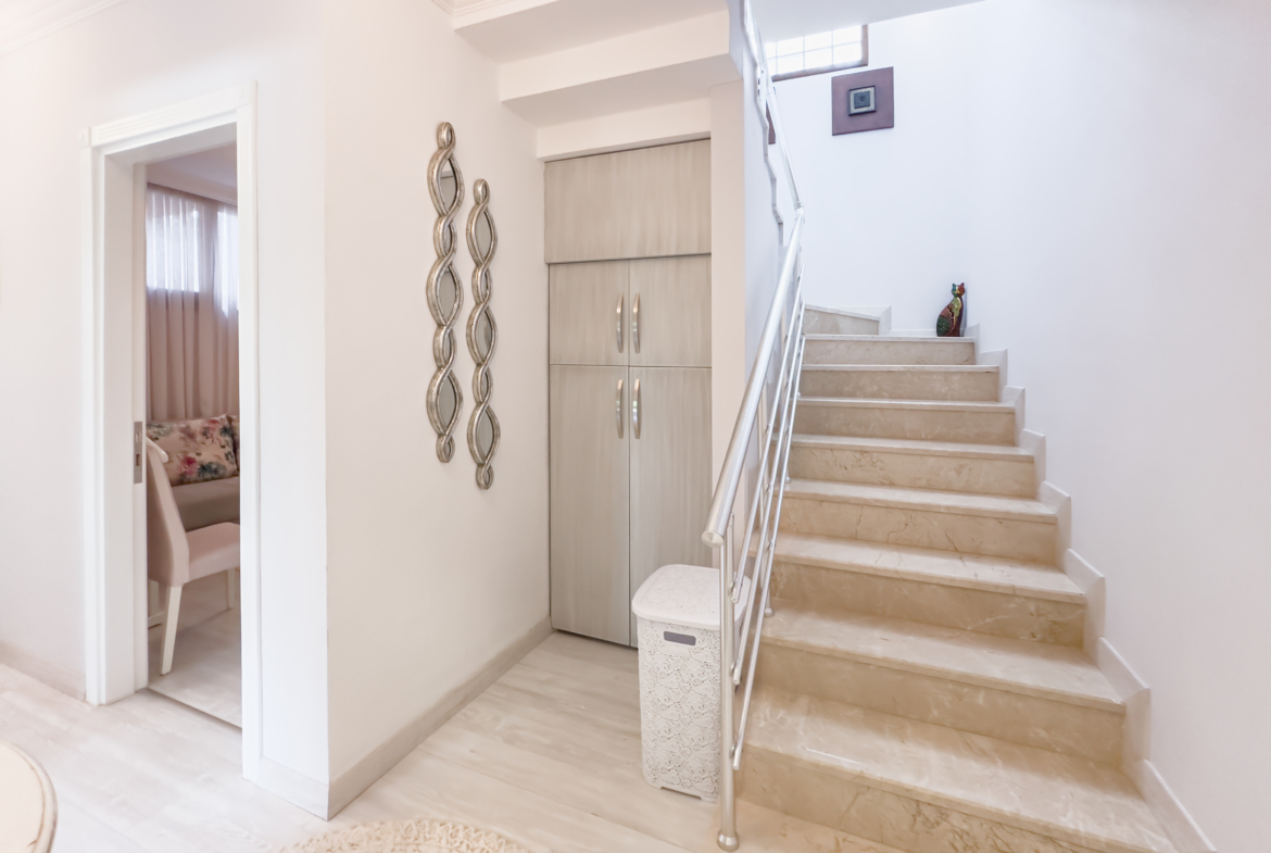 Marmaris İçmeler’de Havuzlu Butik Sitede 3+1 Bahçe Dubleksi