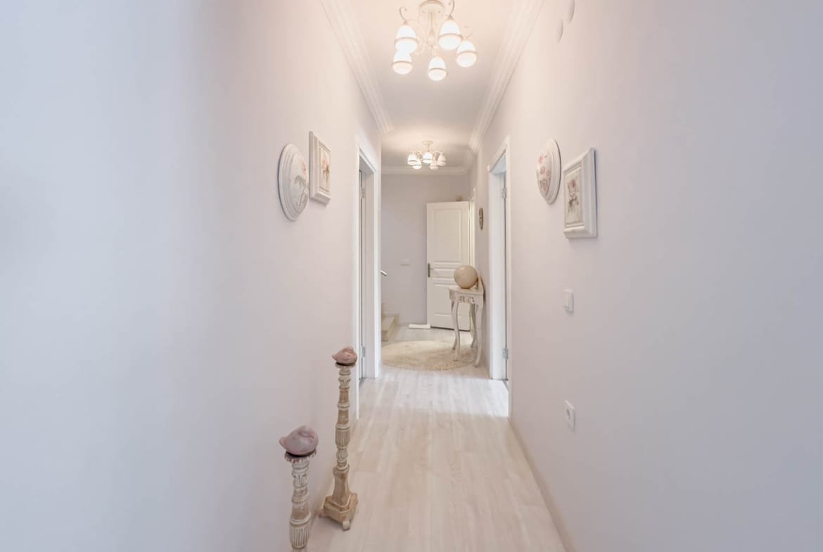 Marmaris İçmeler’de Havuzlu Site İçerisinde Eşyalı Kiralık 3+1 Bahçe Dubleksi