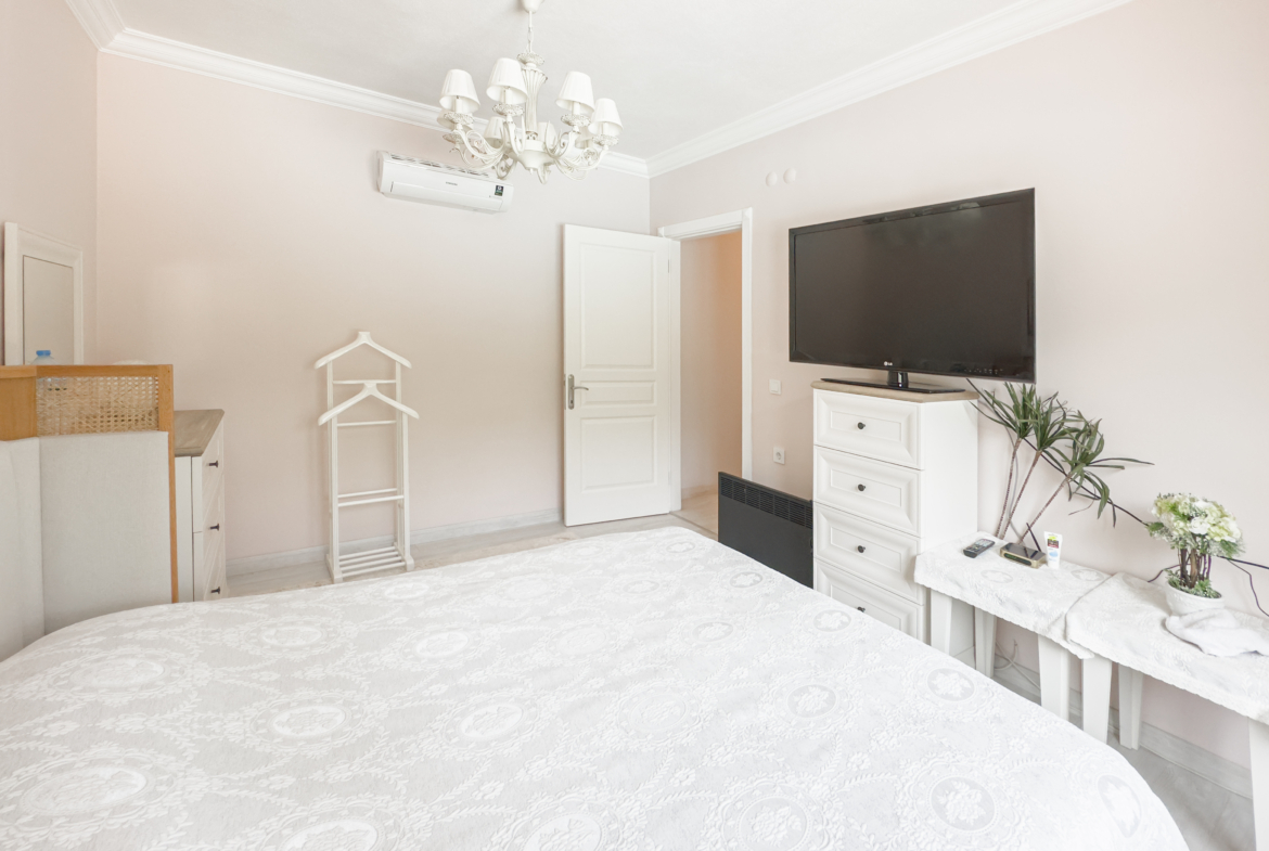 Marmaris İçmeler’de Havuzlu Butik Sitede 3+1 Bahçe Dubleksi